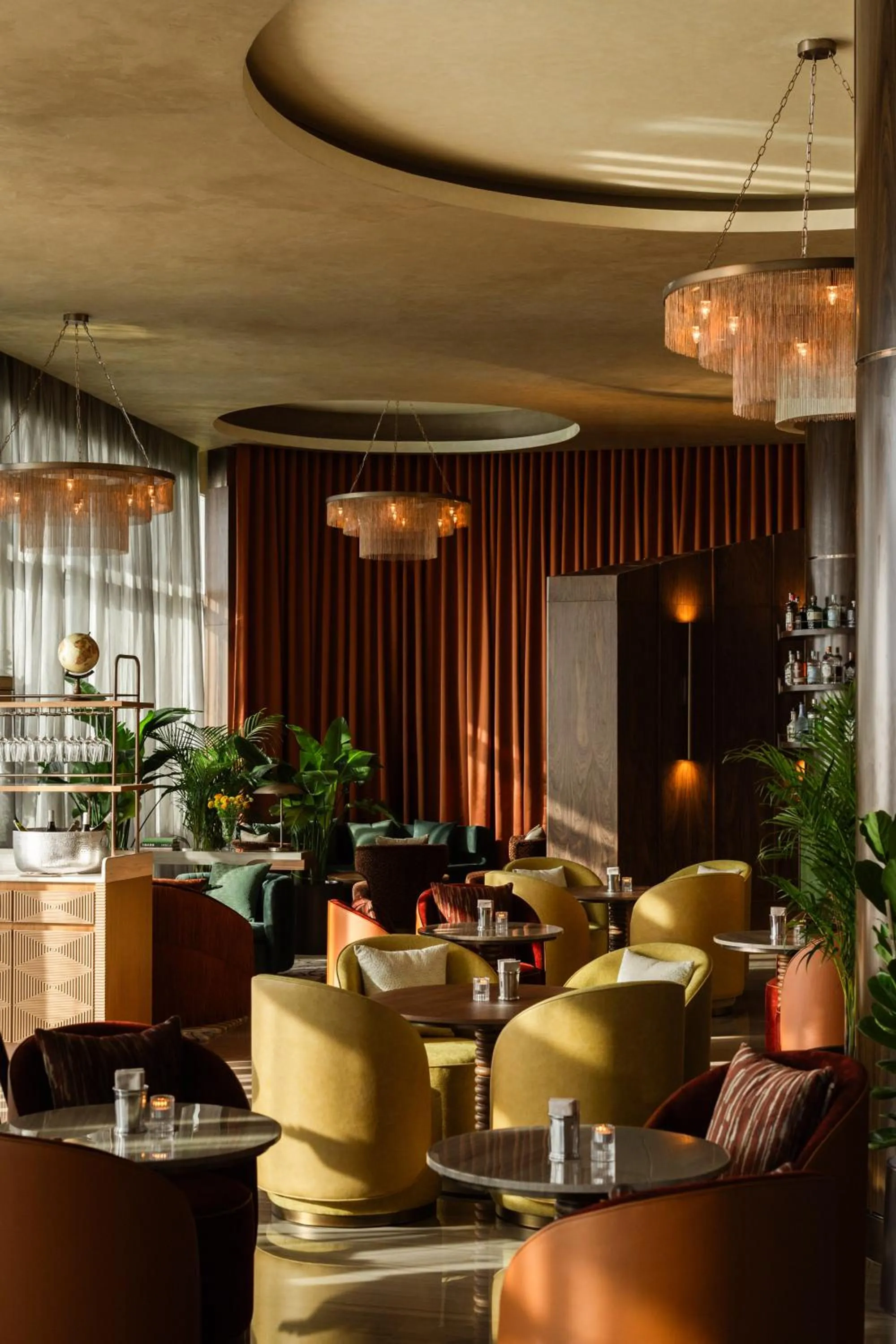 Restaurant/places to eat in Rosewood Abu Dhabi