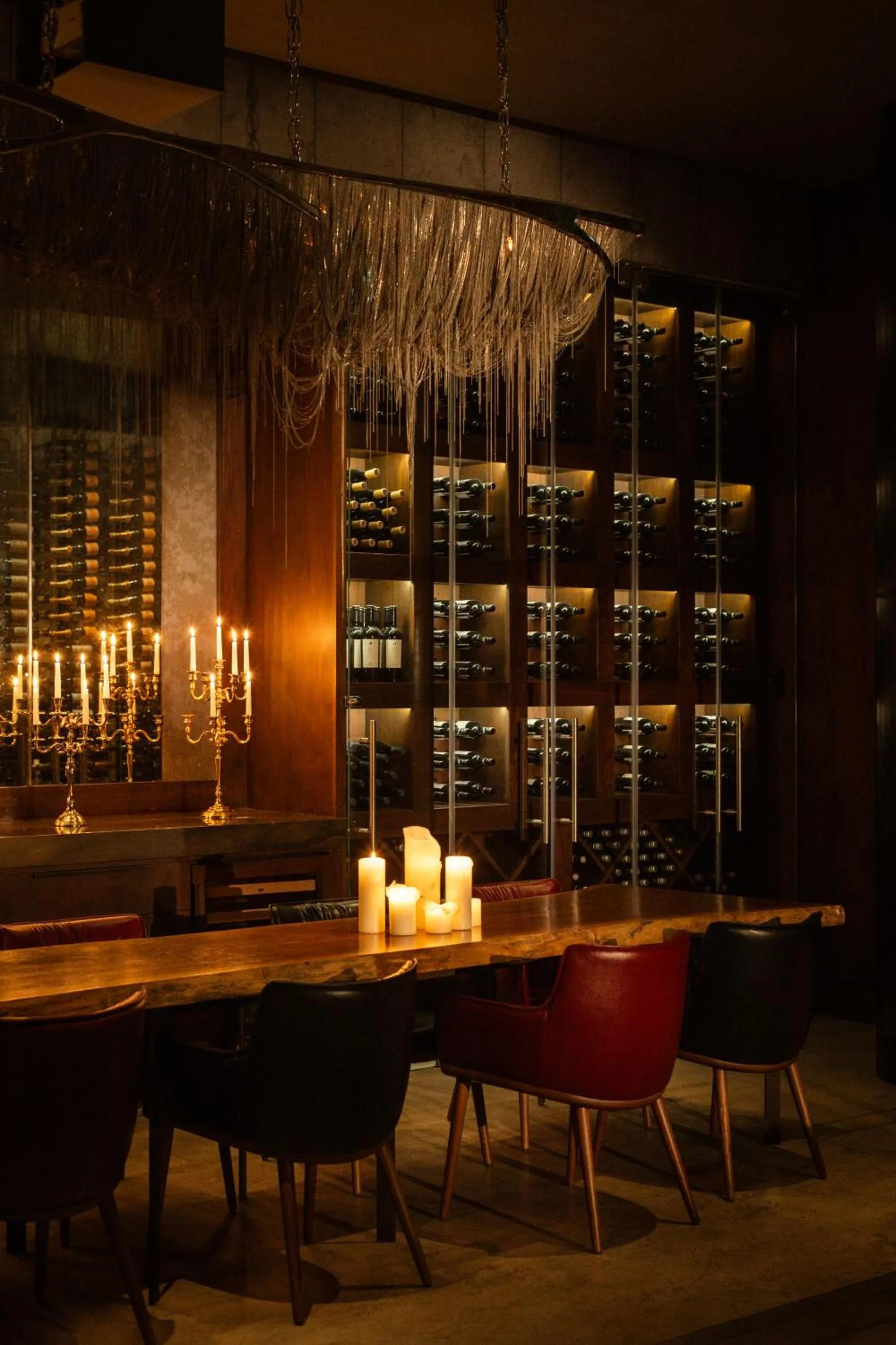 Lounge or bar in Rosewood Abu Dhabi