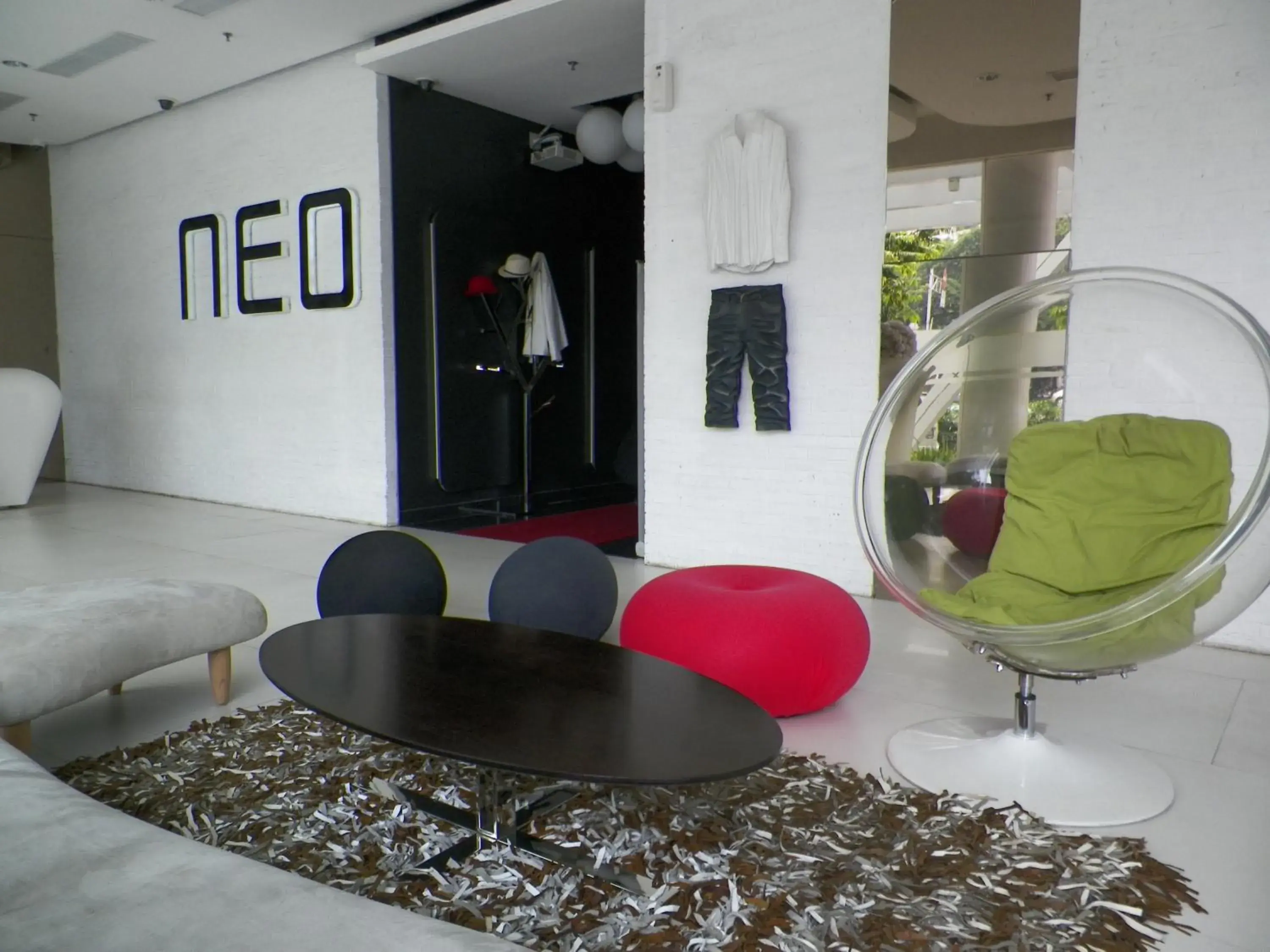 Lobby or reception in Neo Hotel Melawai by ASTON