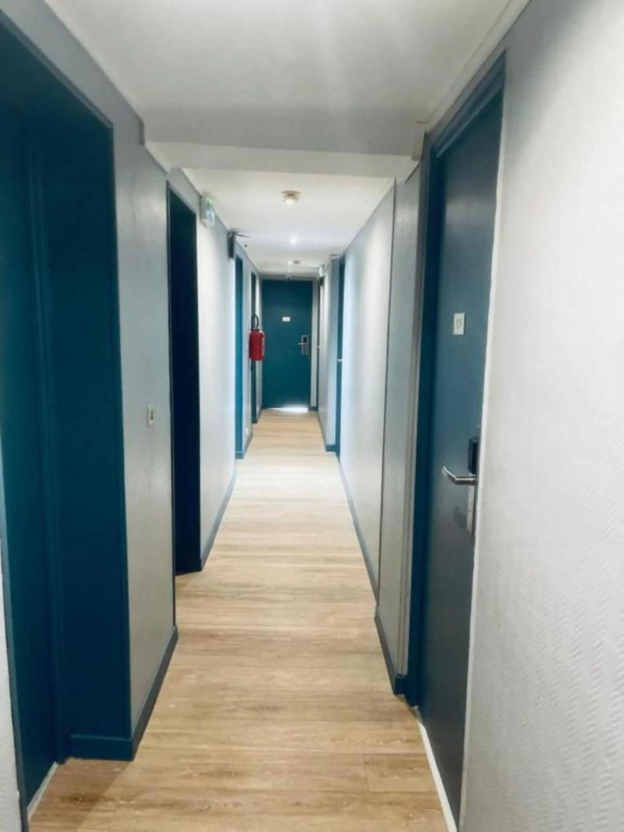 Property building in Hipotel Paris Gambetta République