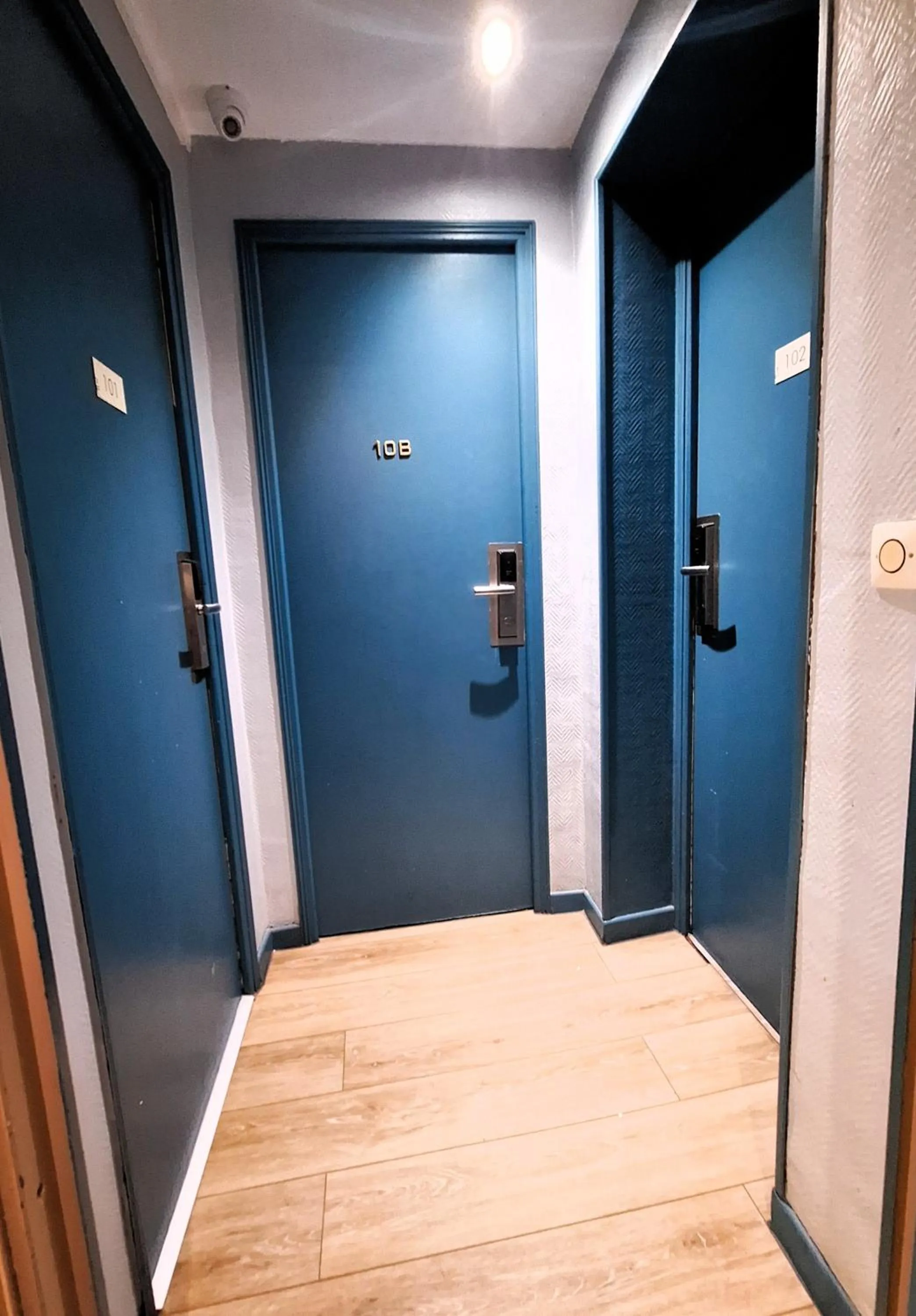 Property building in Hipotel Paris Gambetta République