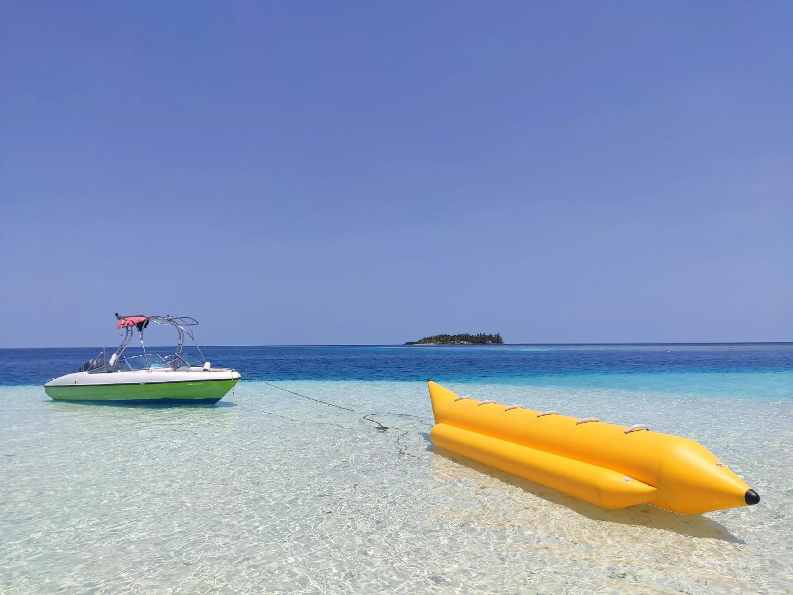Beach in Club Kaafu Maldives