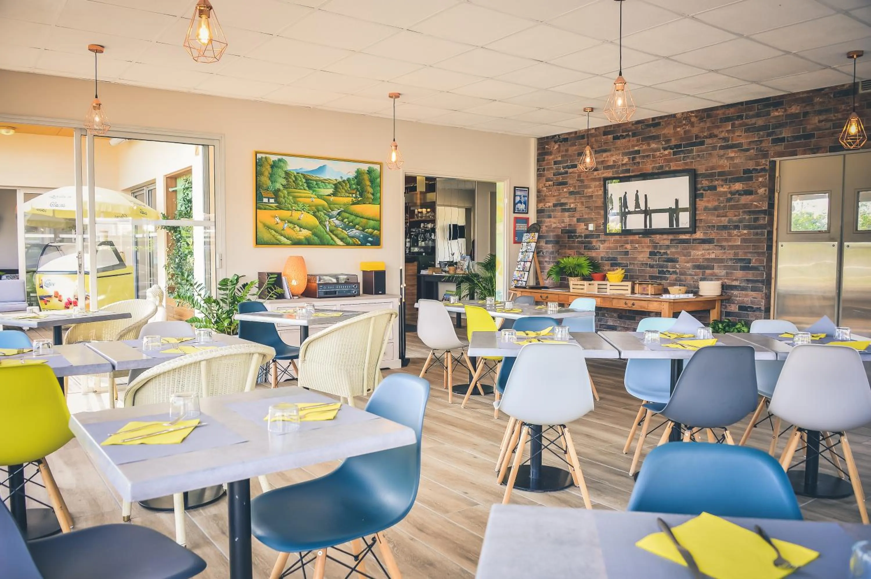 Restaurant/places to eat in Hôtel Le Plaisance