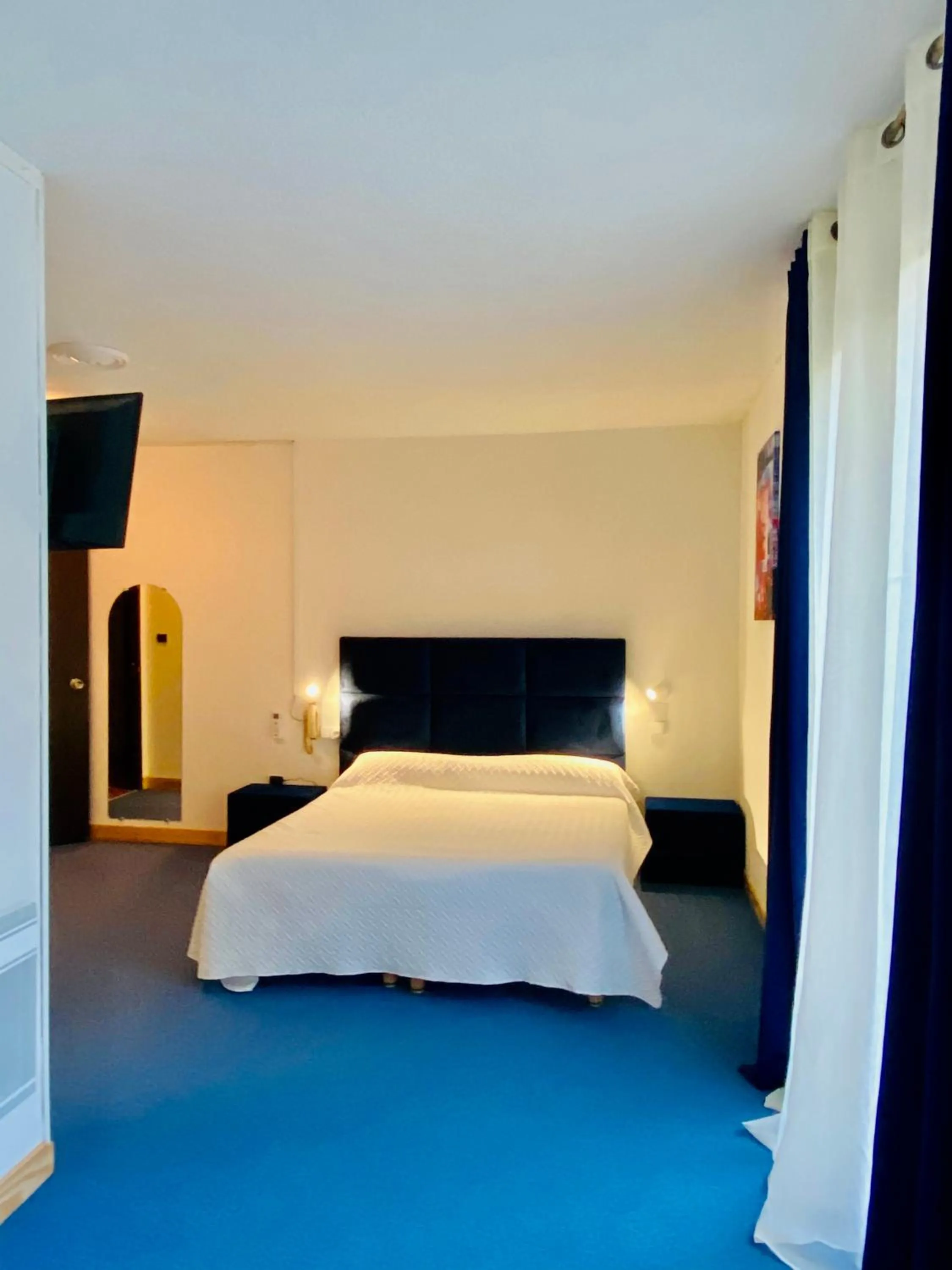 Bed in Hotel - Restaurant de la Paix