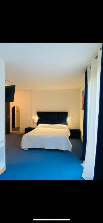 Bed in Hotel - Restaurant de la Paix