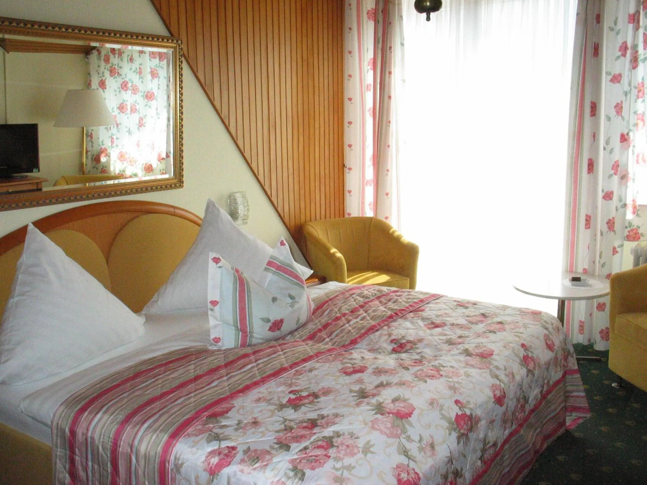 Bed in Hotel Winzerverein