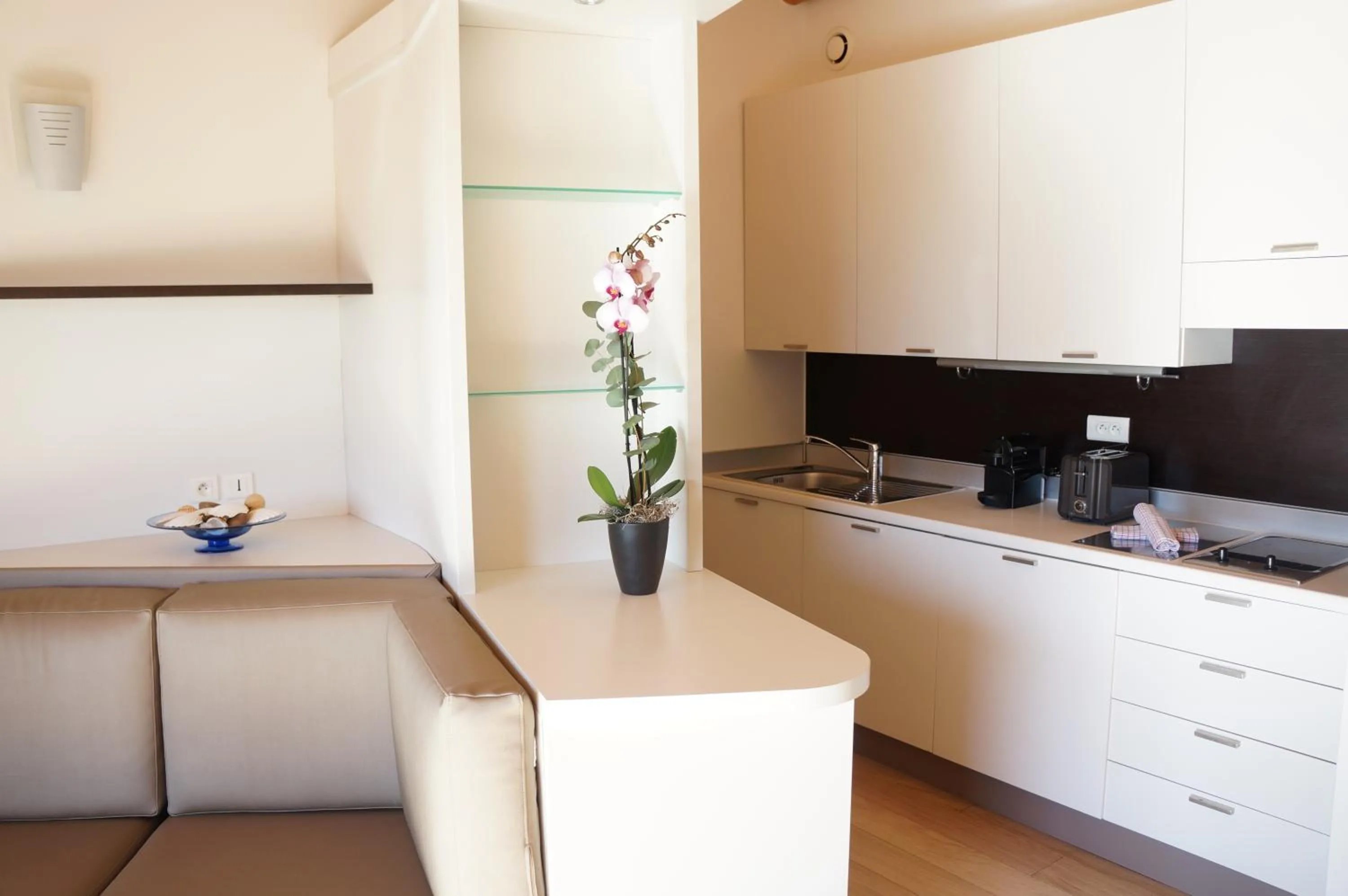 Kitchen or kitchenette in Résidence Cala Sultana