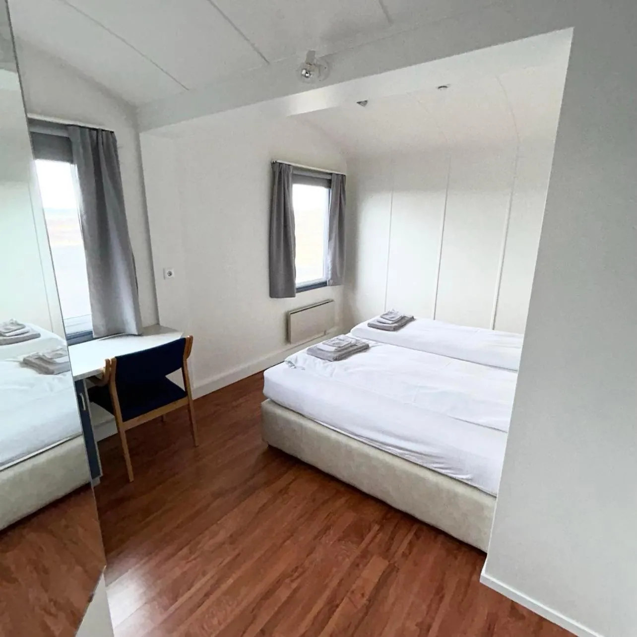 Photo of the whole room, Bed in Guesthouse Svartiskógur Egilsstaðir