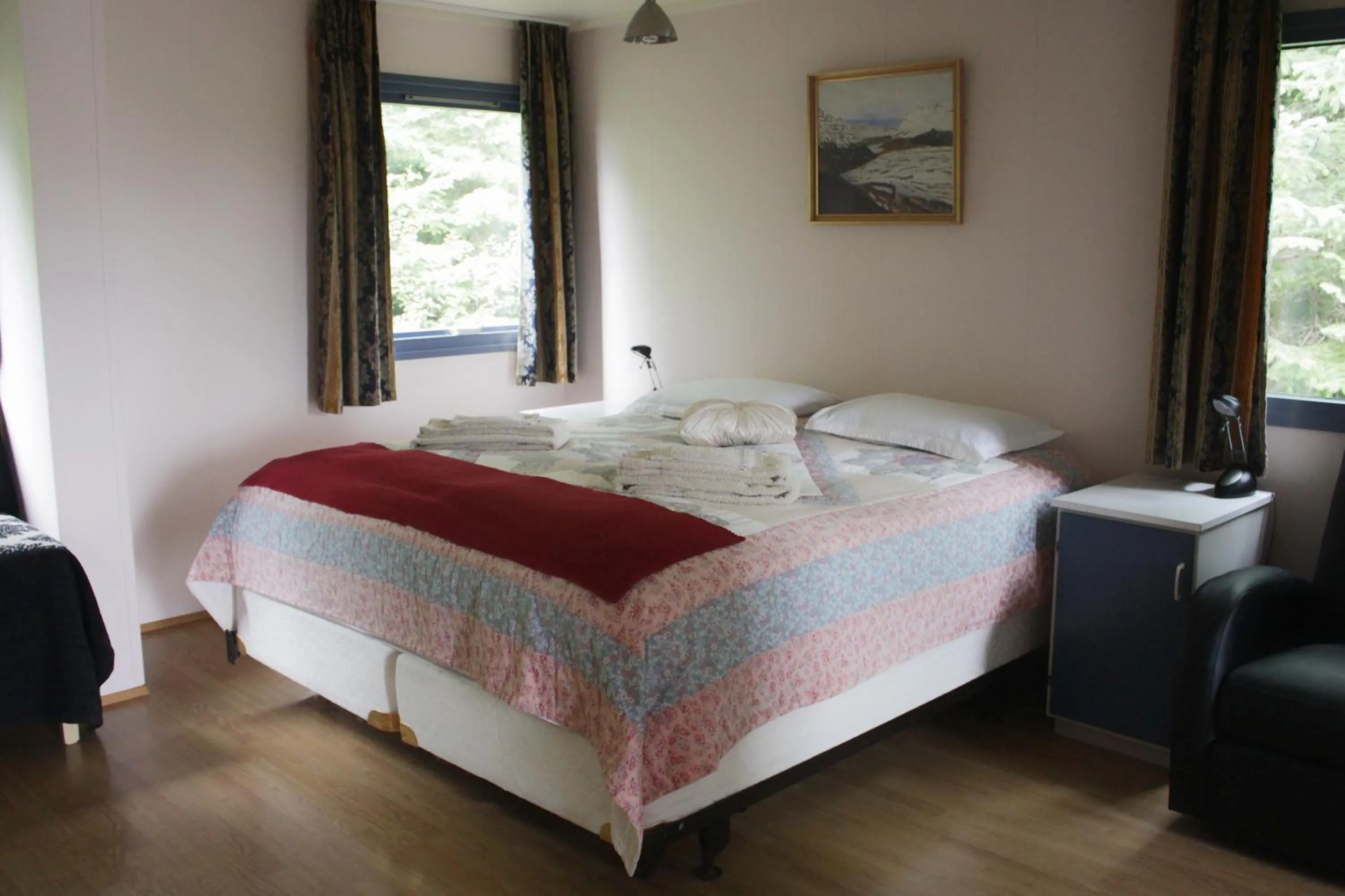 Bedroom, Bed in Guesthouse Svartiskógur Egilsstaðir