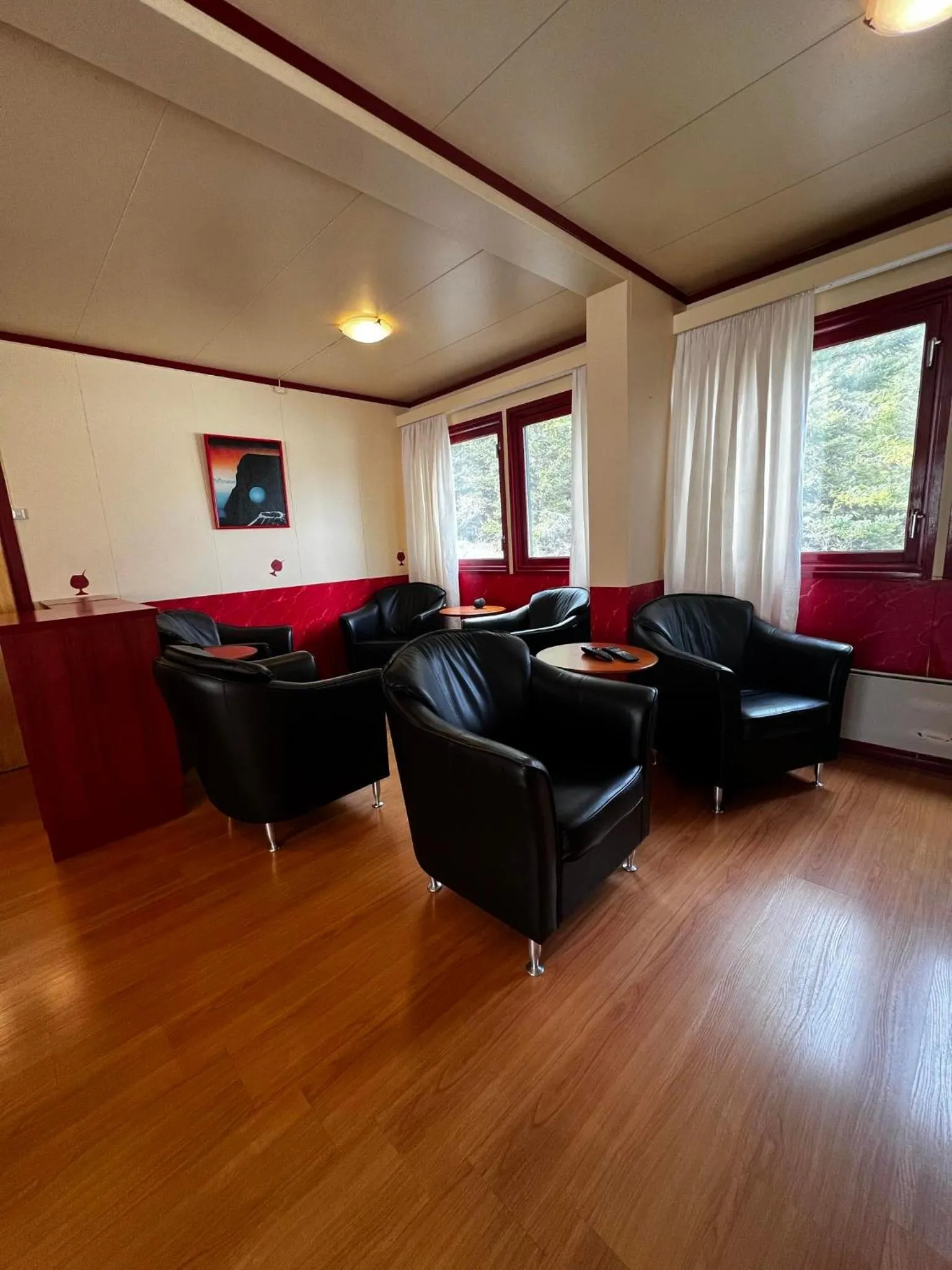Lounge or bar in Guesthouse Svartiskógur Egilsstaðir