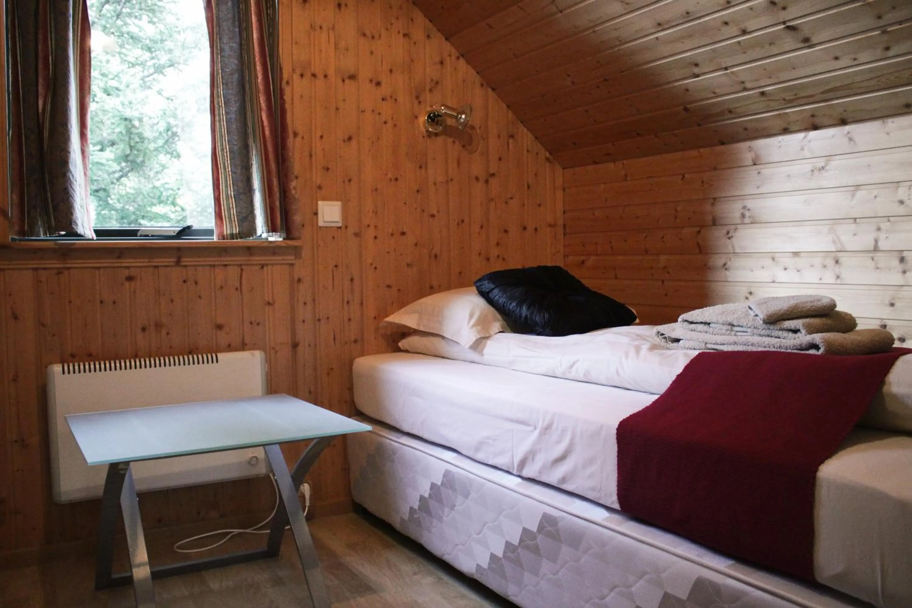 Bedroom, Bed in Guesthouse Svartiskógur Egilsstaðir