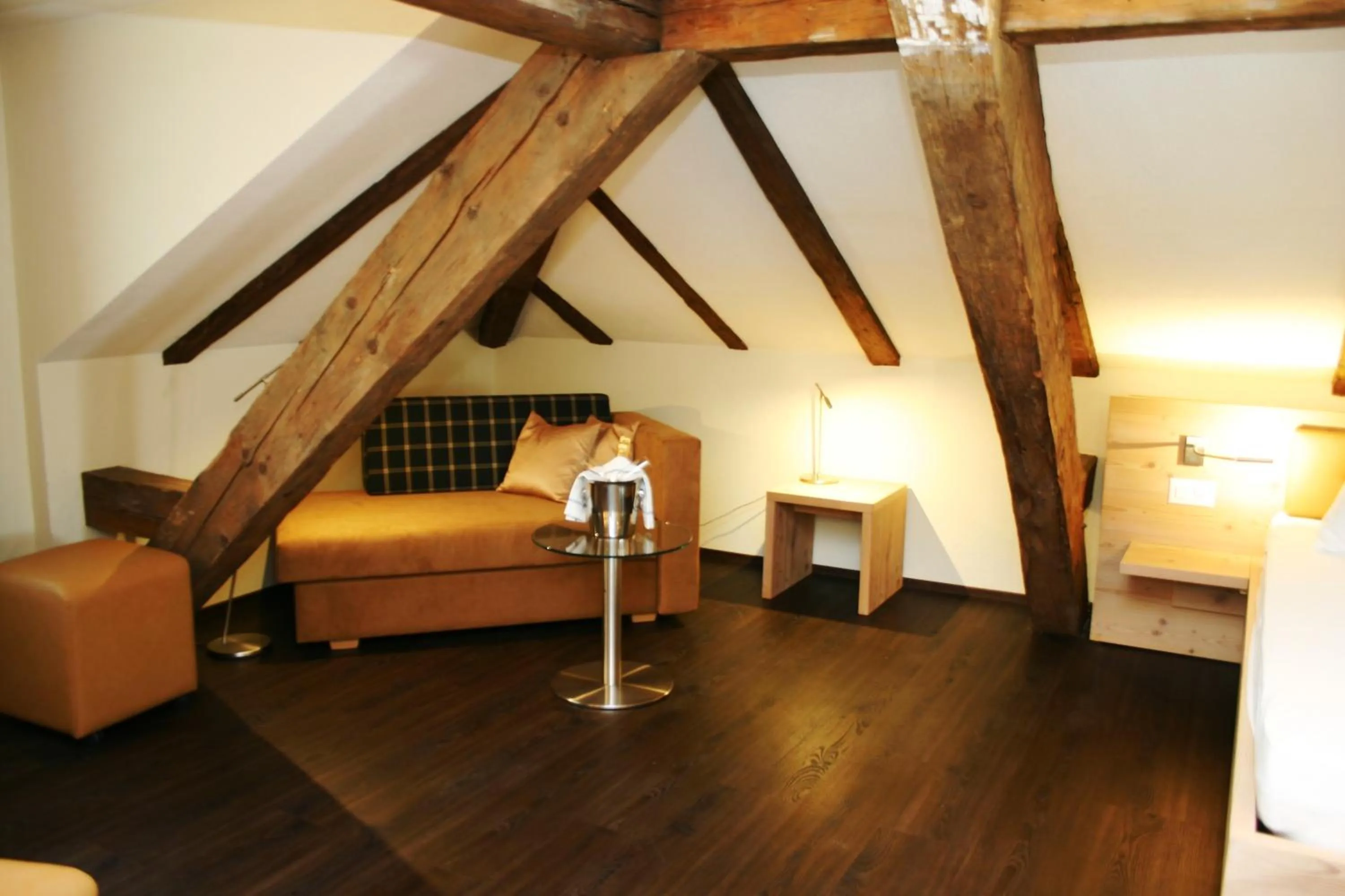 Living room, Bed in Gasthaus zur Waldegg