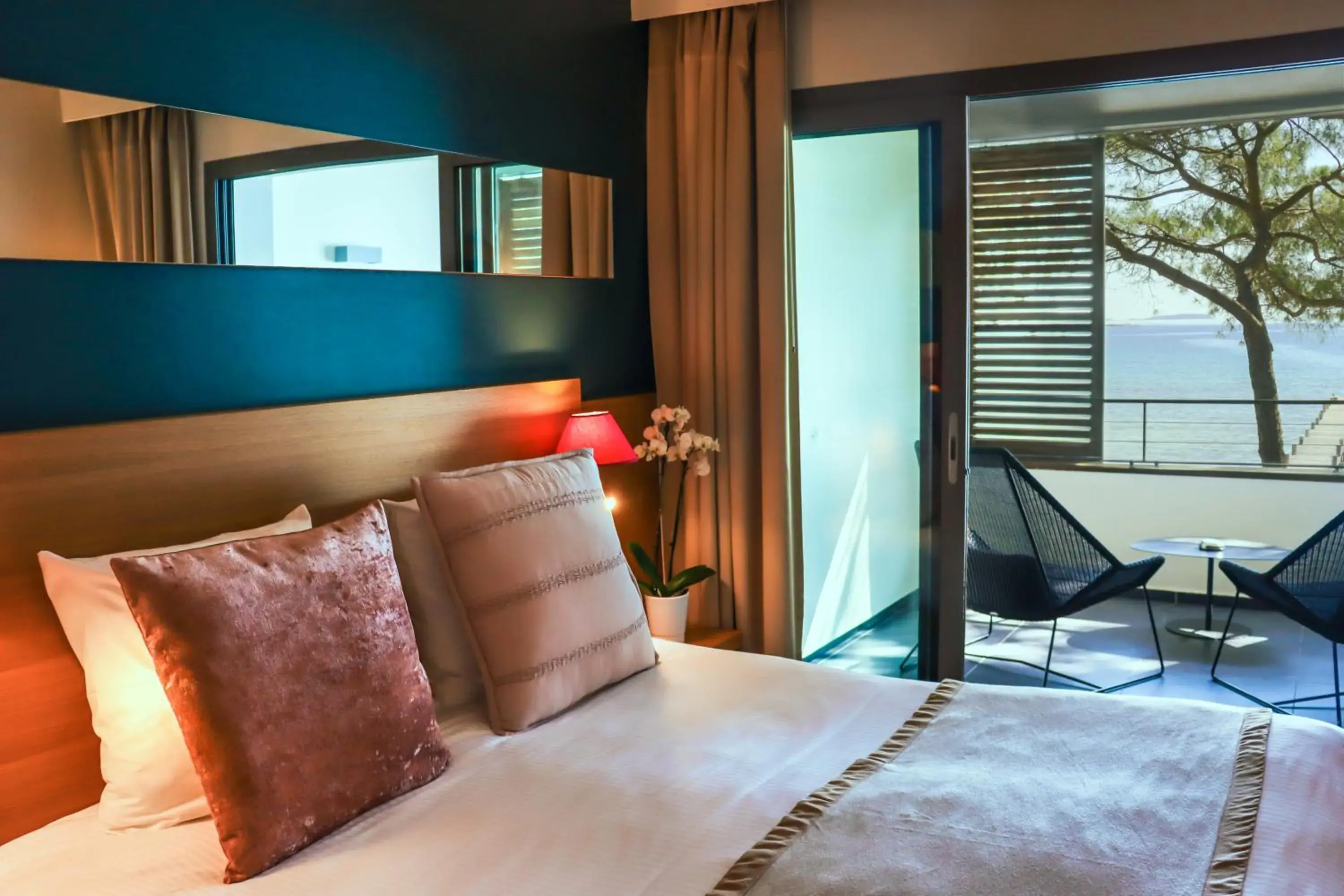 Bedroom, Bed in Hôtel & Lodges Moby Dick Bedroom, Bed in Hôtel & Lodges Moby Dick