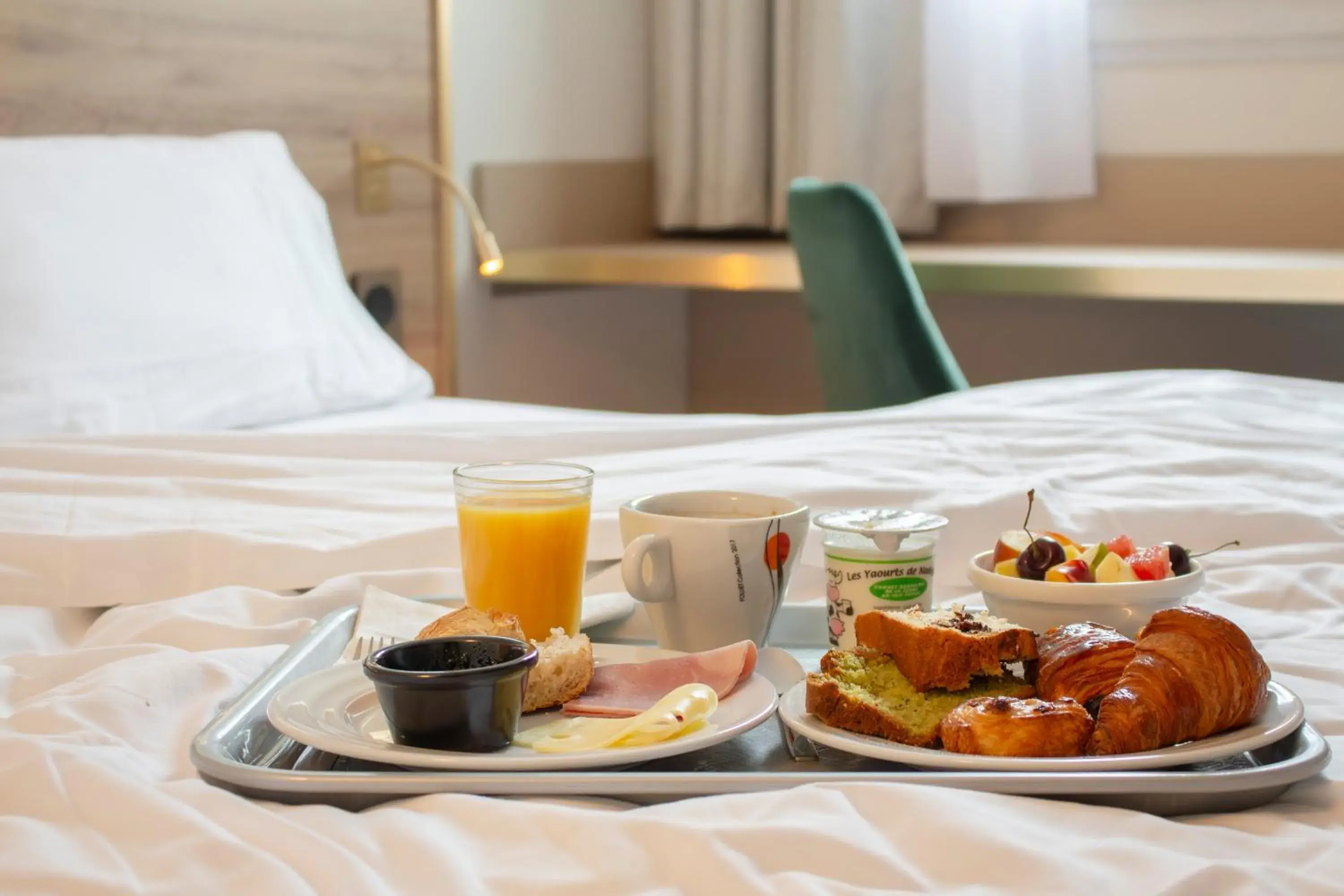 Bed in Brit Hotel Bordeaux Aéroport - Le Soretel Bed in Brit Hotel Bordeaux Aéroport - Le Soretel