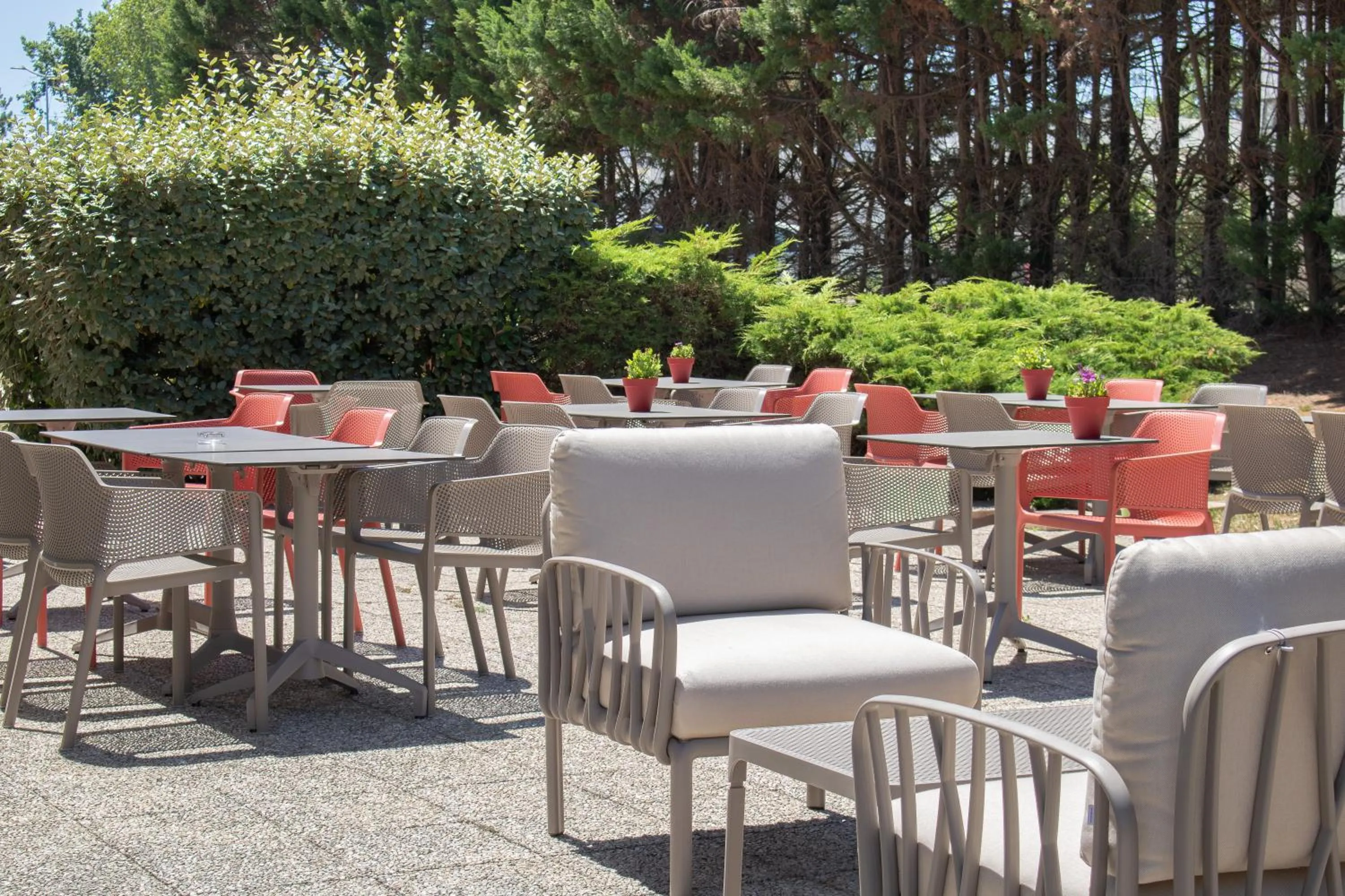 Balcony/Terrace in Brit Hotel Bordeaux Aéroport - Le Soretel
