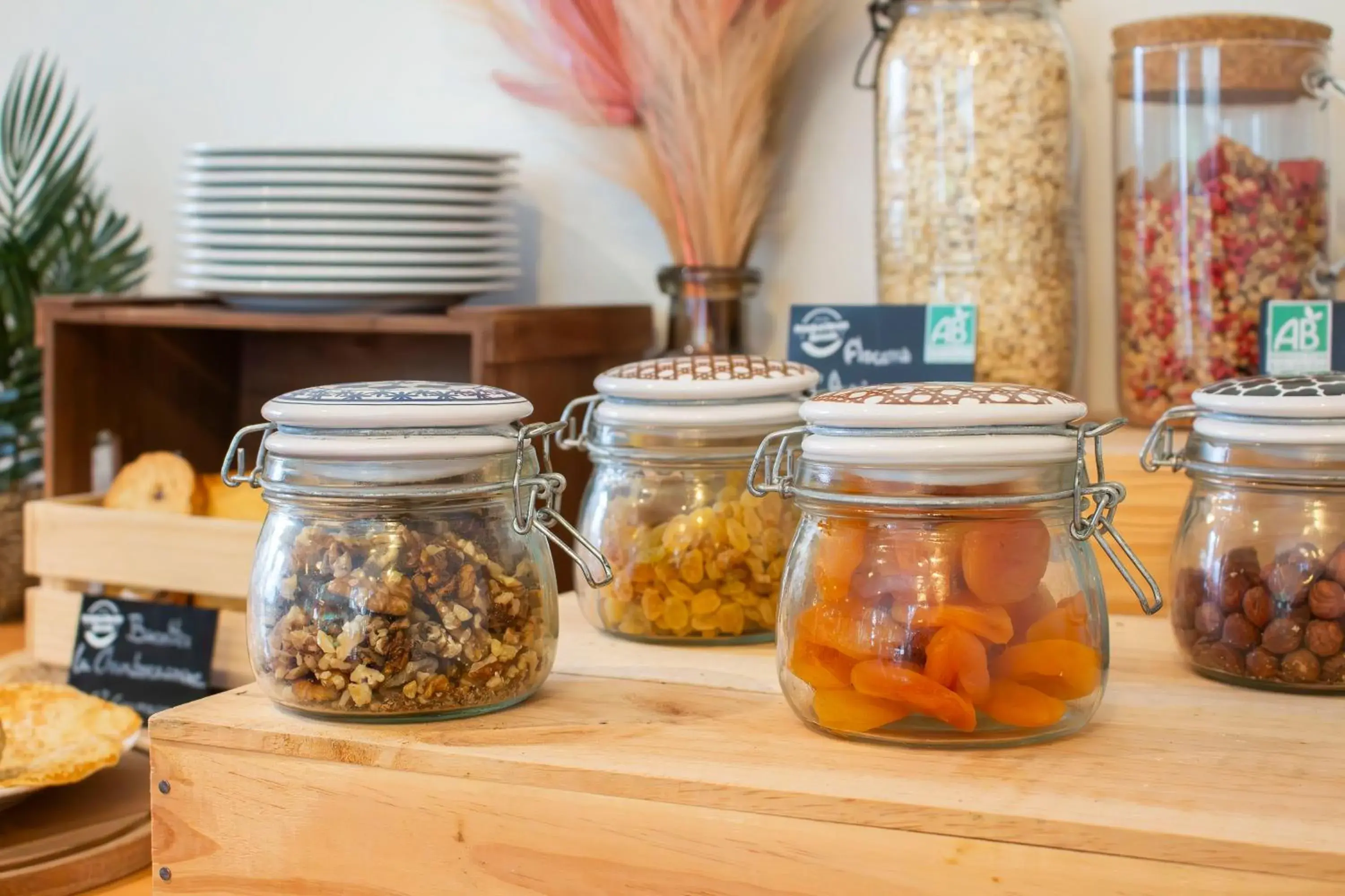 Buffet breakfast in Brit Hotel Bordeaux Aéroport - Le Soretel Buffet breakfast in Brit Hotel Bordeaux Aéroport - Le Soretel