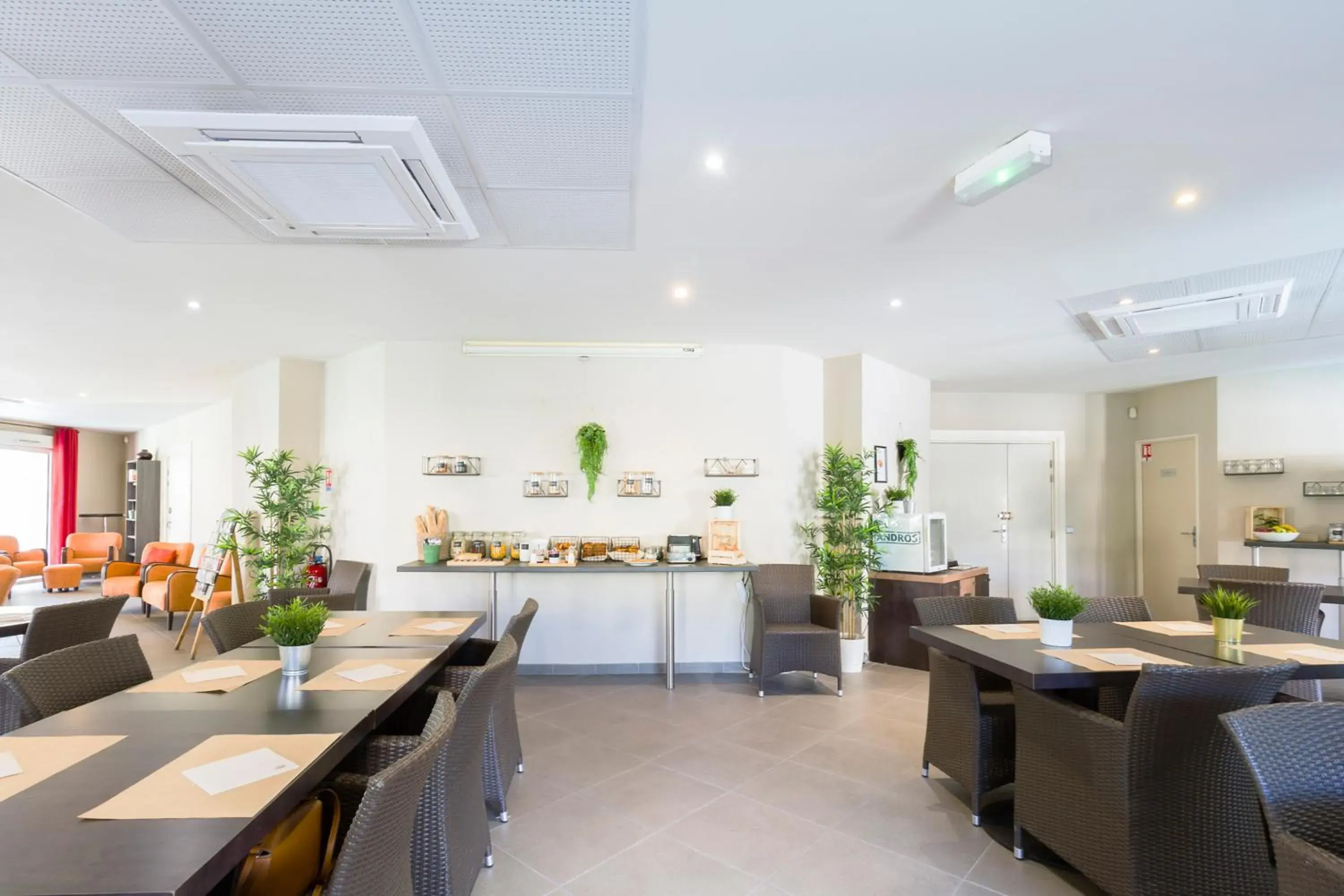 Breakfast in Garden & City Aix En Provence - Rousset Breakfast in Garden & City Aix En Provence - Rousset