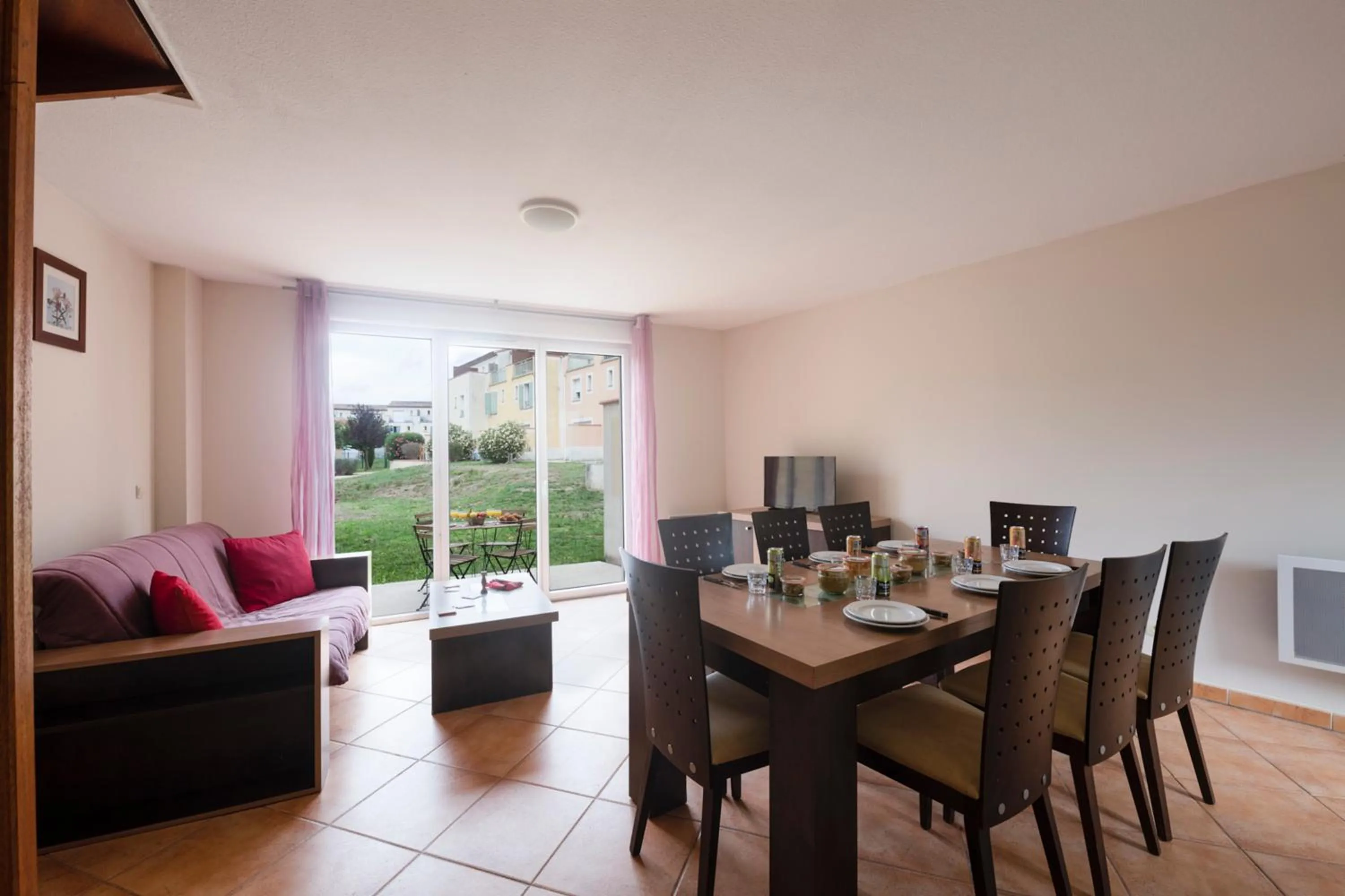 Living room in Garden & City Aix En Provence - Rousset