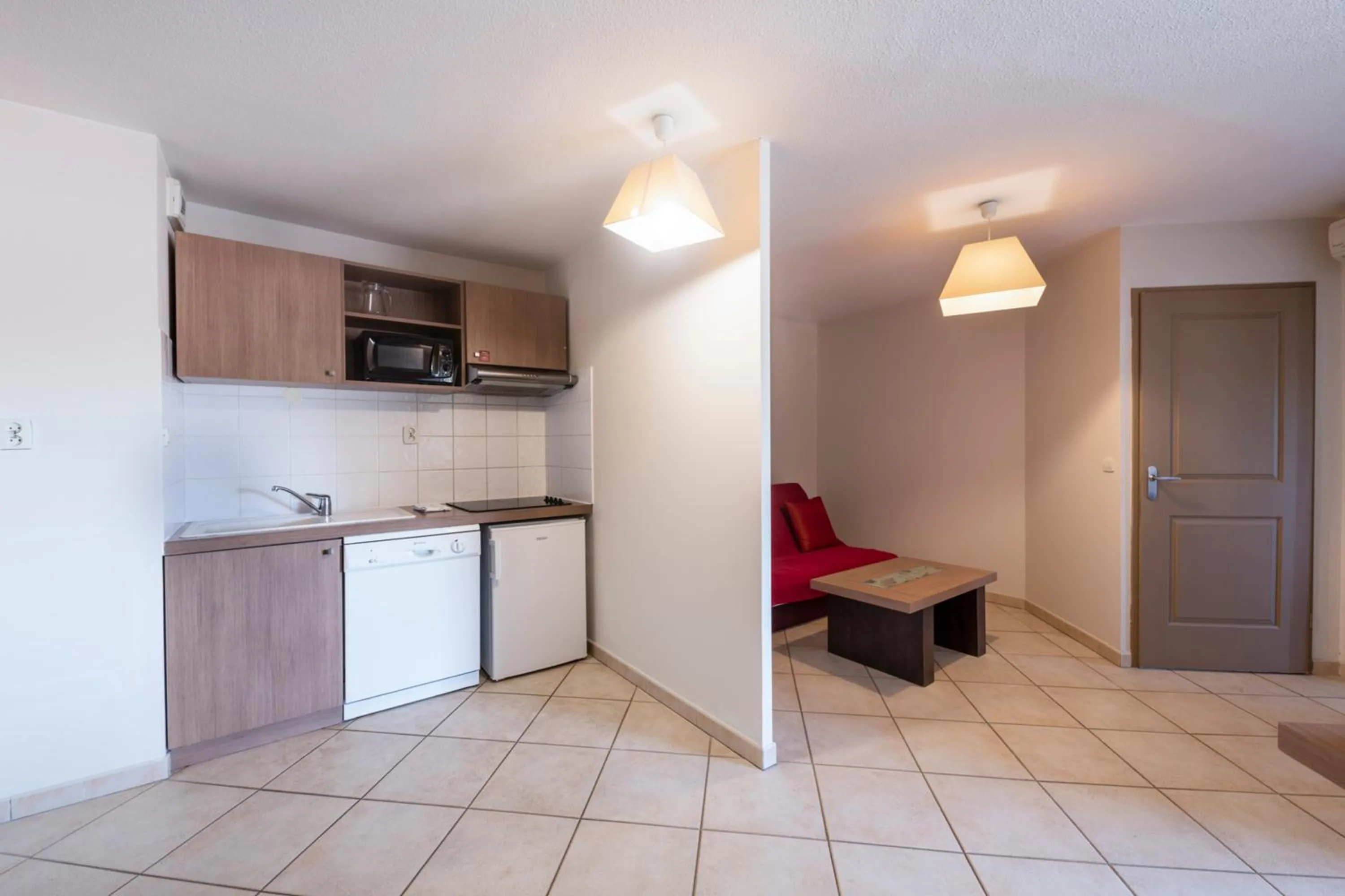 Kitchen or kitchenette in Garden & City Aix En Provence - Rousset