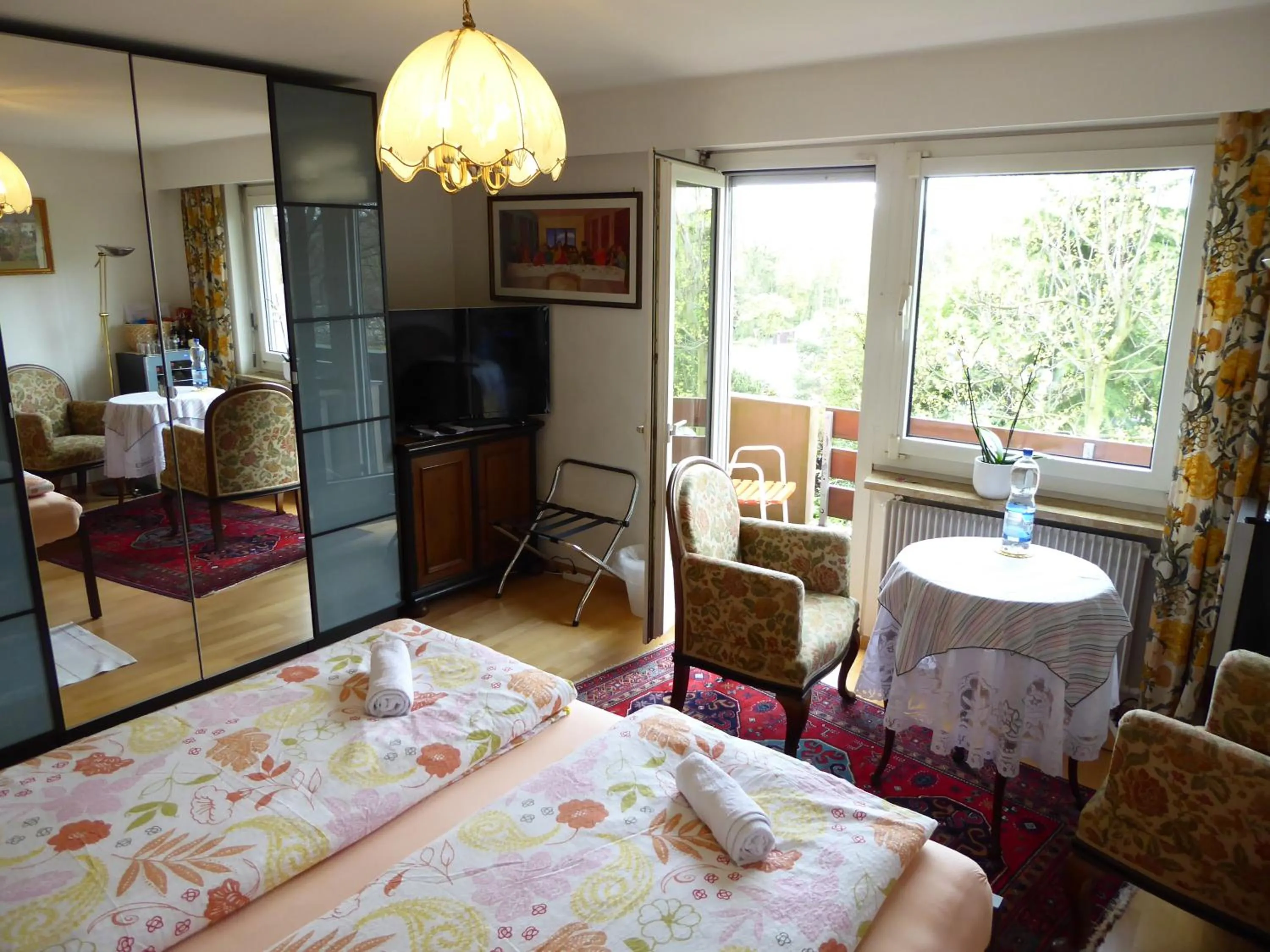 TV and multimedia, Bed in B&B Pappelweg - 2