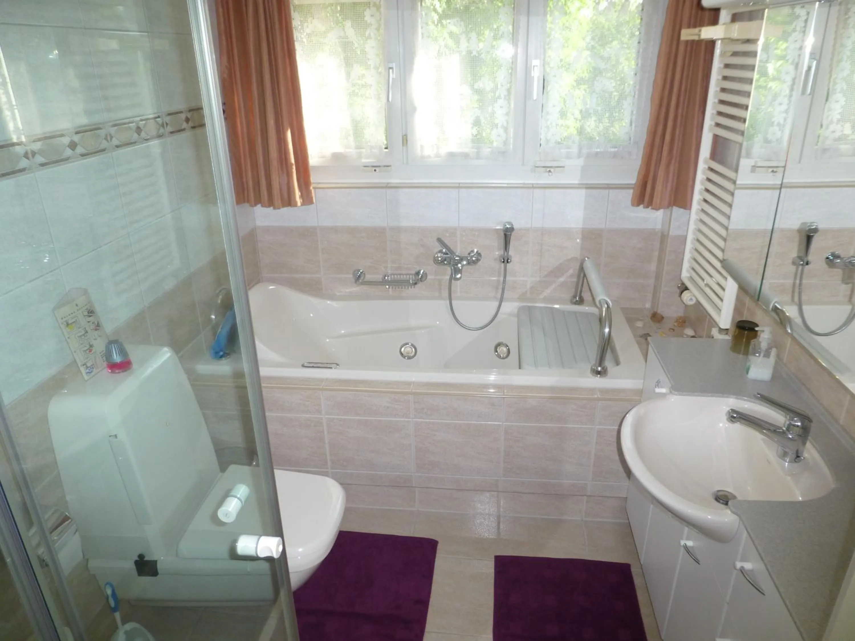 Bathroom in B&B Pappelweg - 2