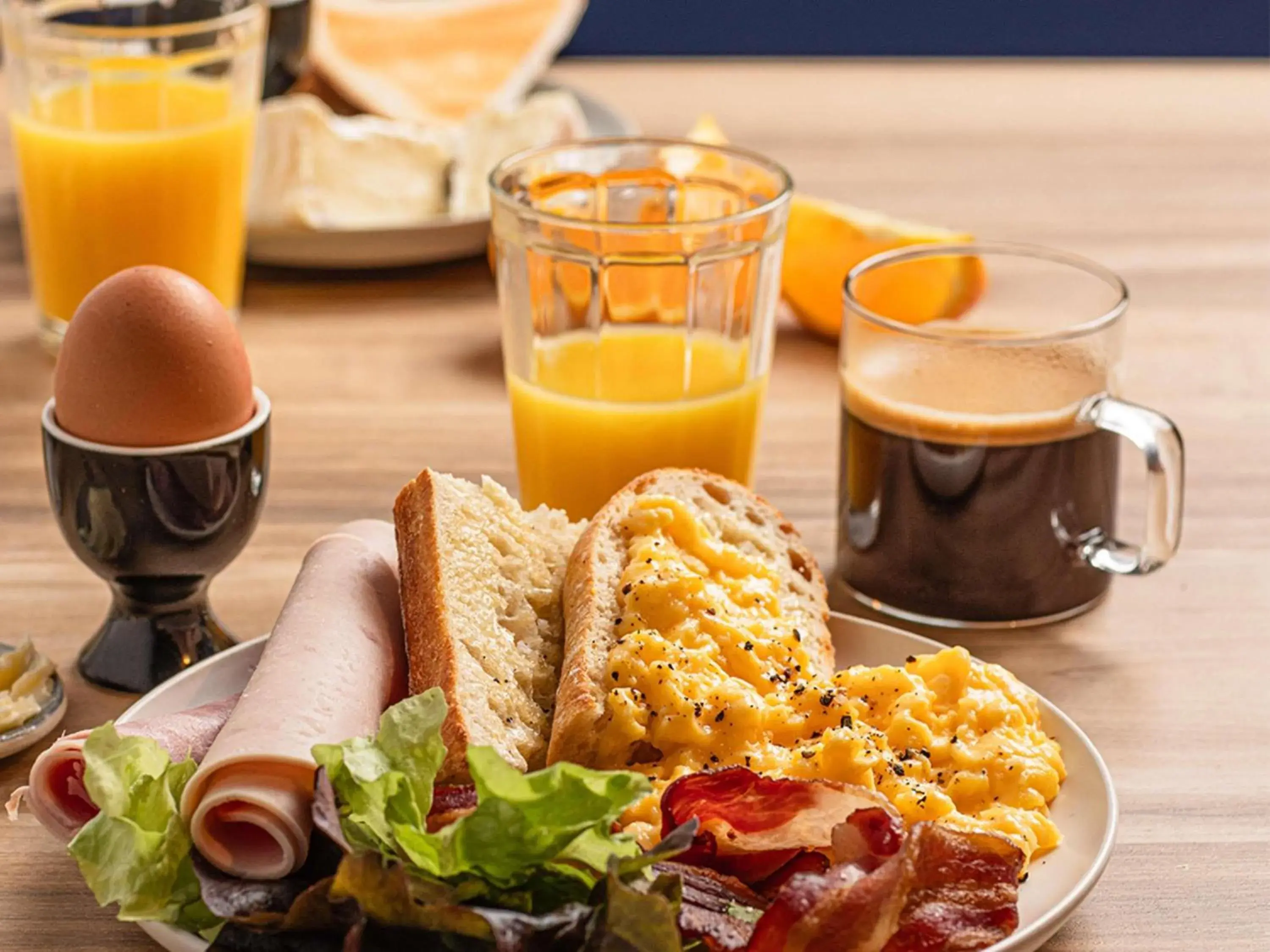 Breakfast in ibis Lyon Centre Breakfast in ibis Lyon Centre