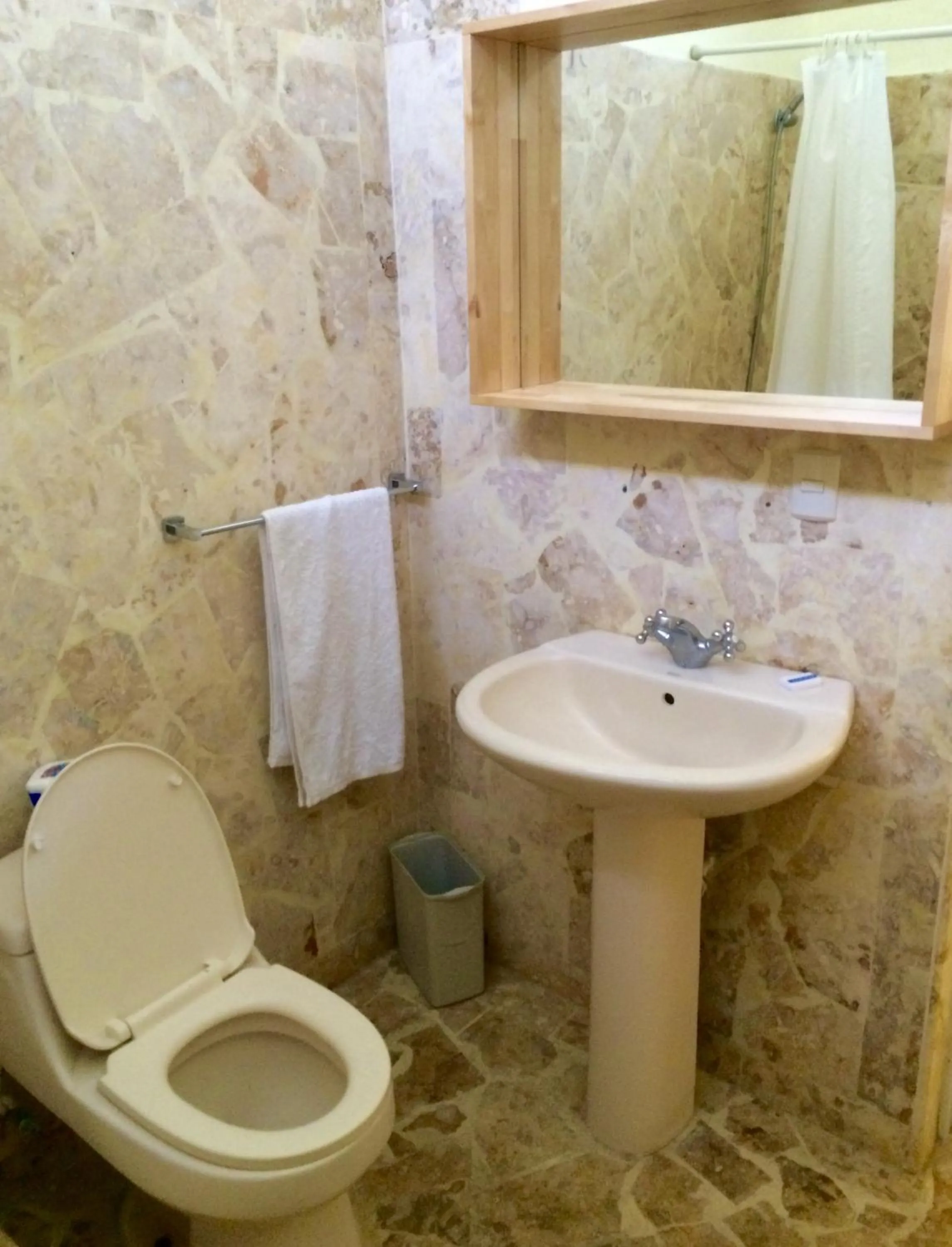 Toilet in Hotel Magic Tropical