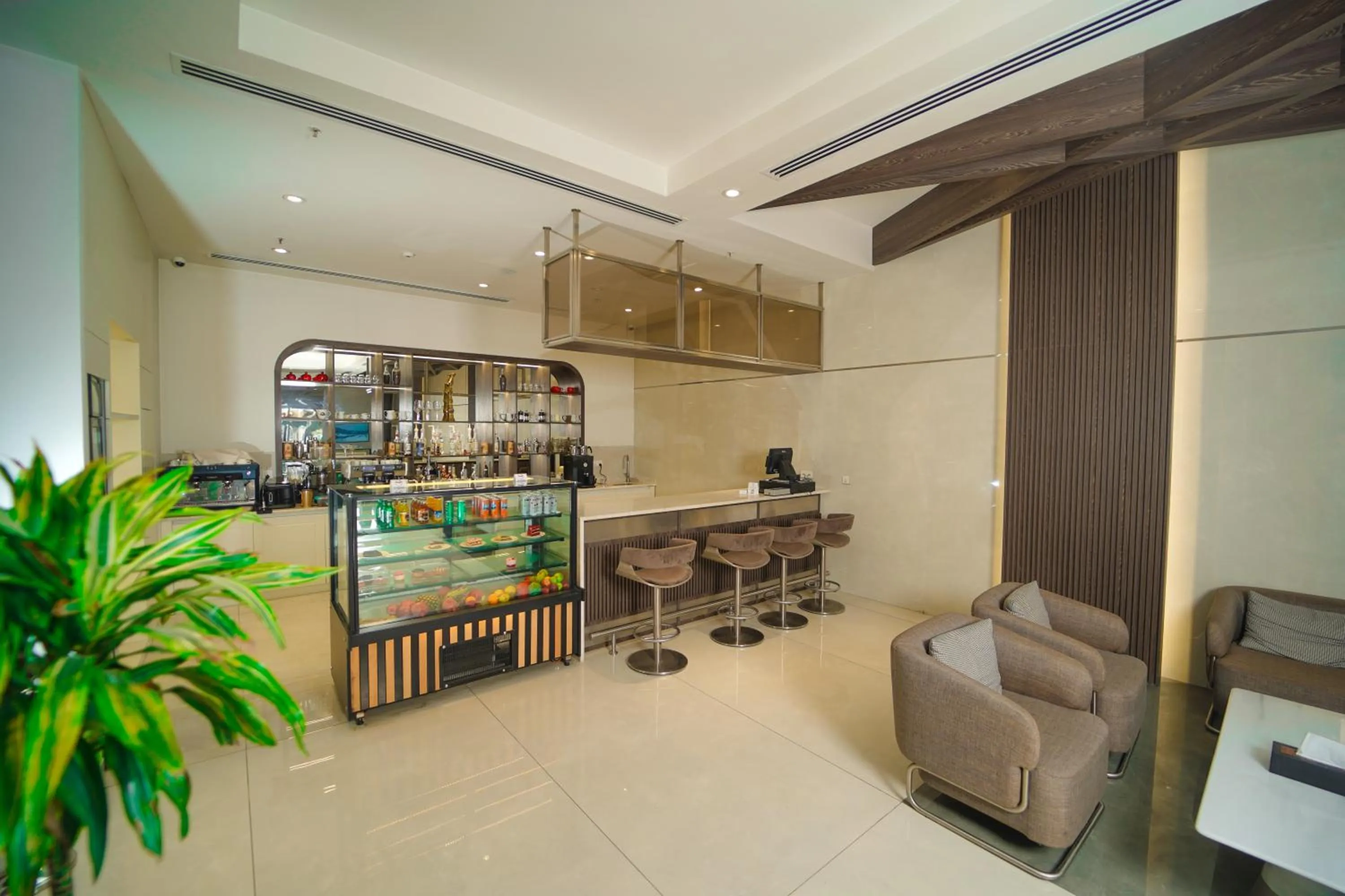 Restaurant/places to eat in Darin Plaza Hotel