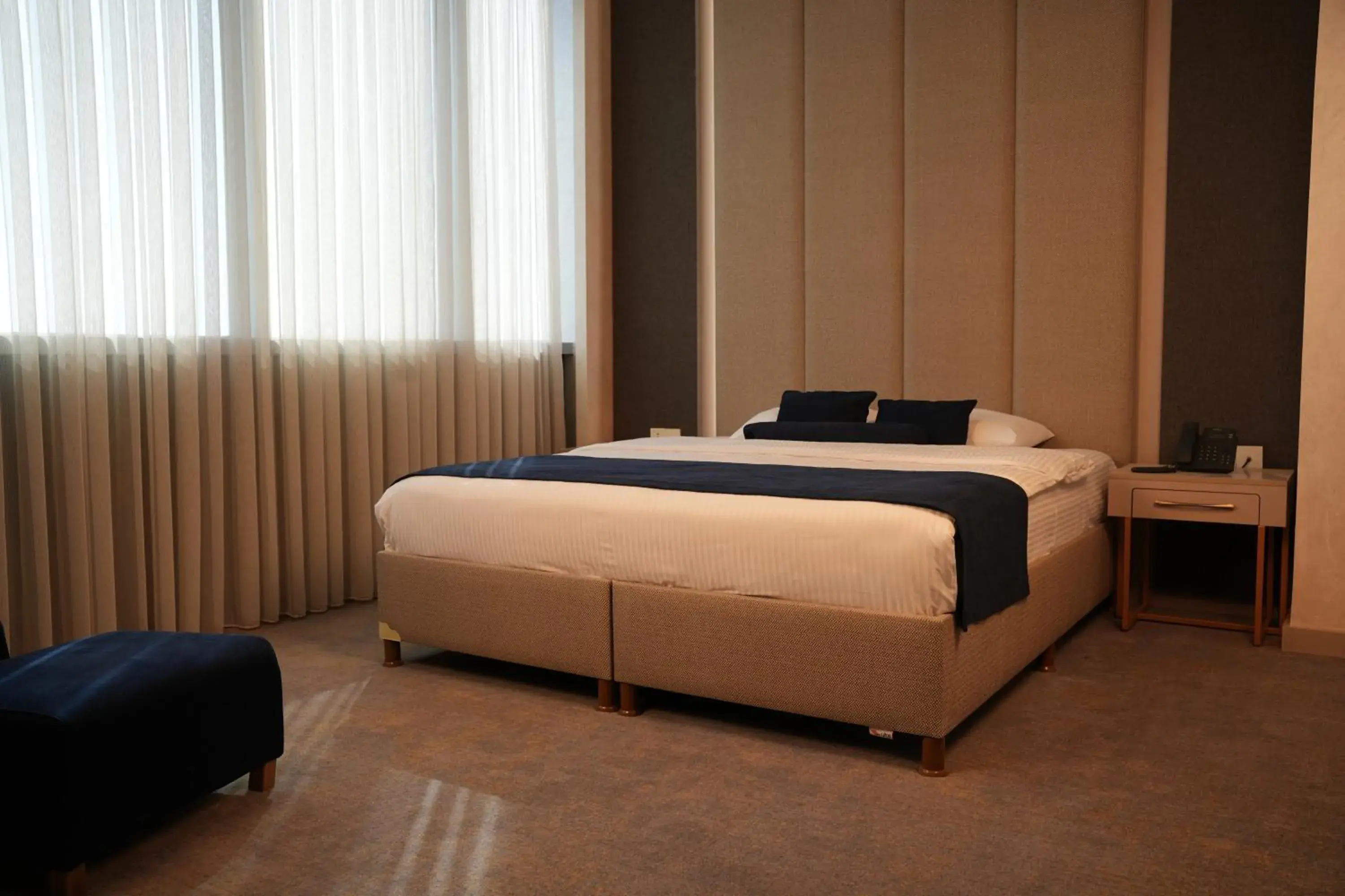 Superior King Room - single occupancy in Darin Plaza Hotel Superior King Room - single occupancy in Darin Plaza Hotel