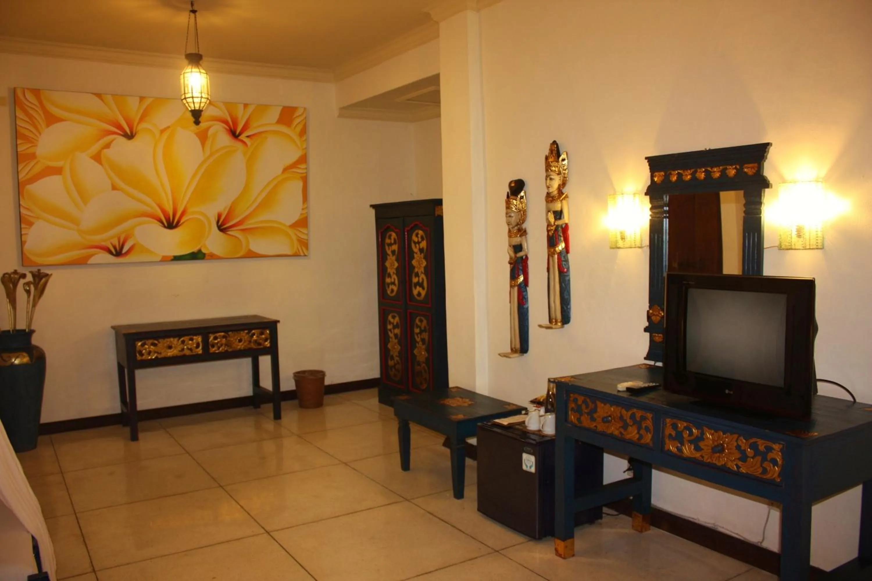 TV and multimedia in Puri Cendana Resort Bali