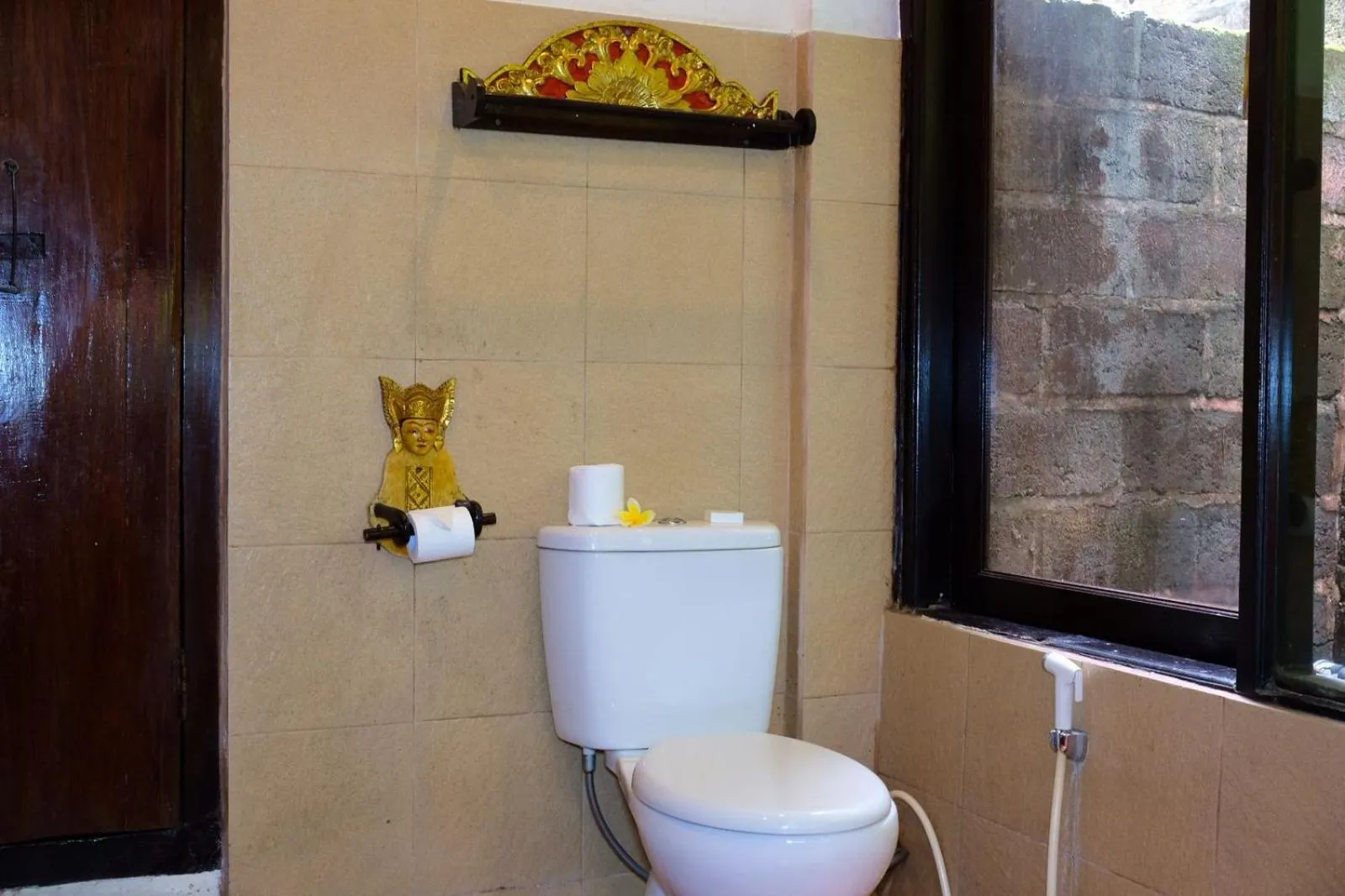 Toilet in Puri Cendana Resort Bali