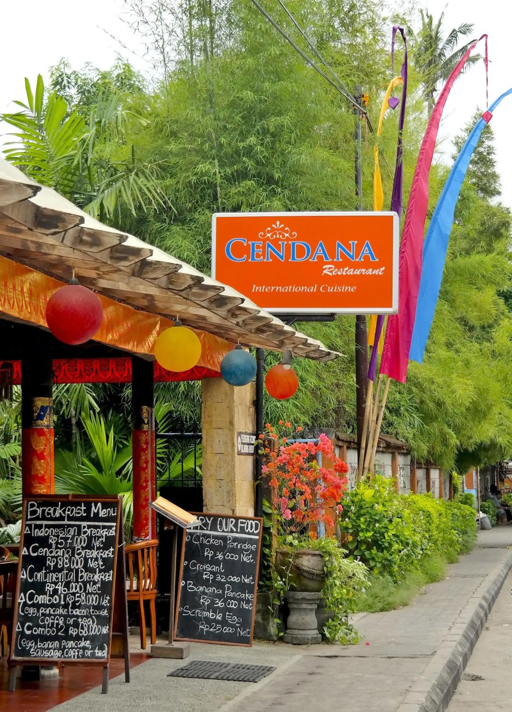 Restaurant/places to eat in Puri Cendana Resort Bali