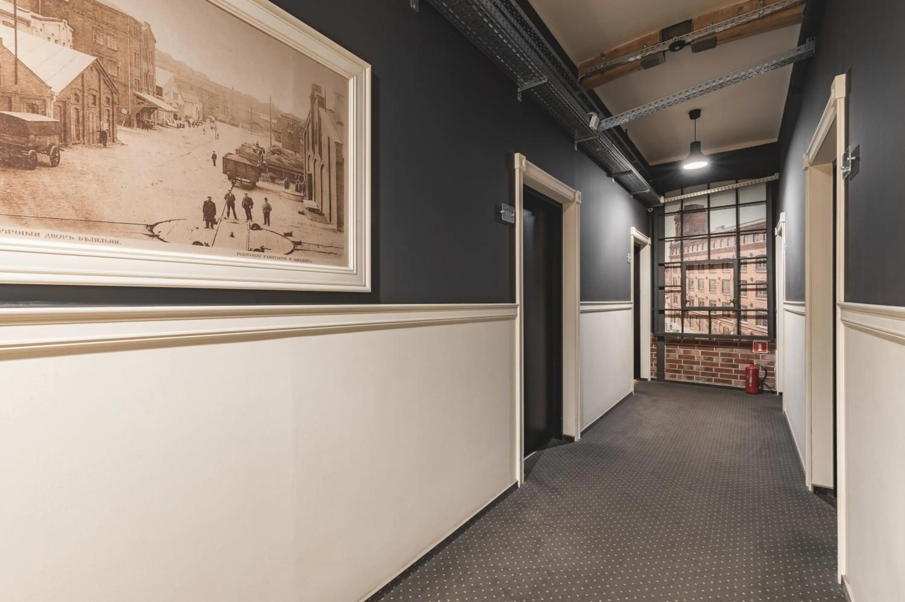 Property building in Aparthotel Stara Przędzalnia