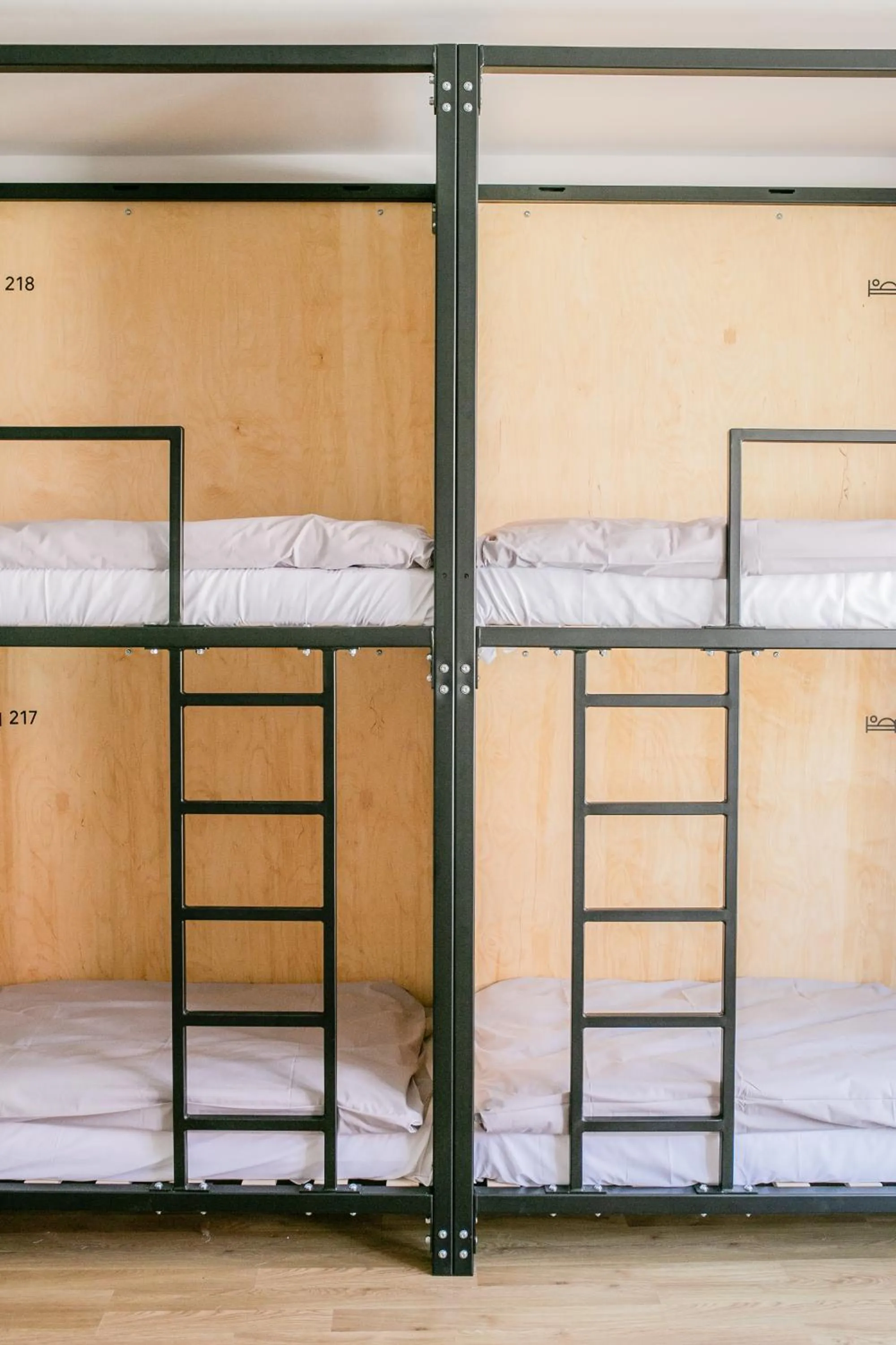 Bed in Schöndorf Hostel - virtual reception