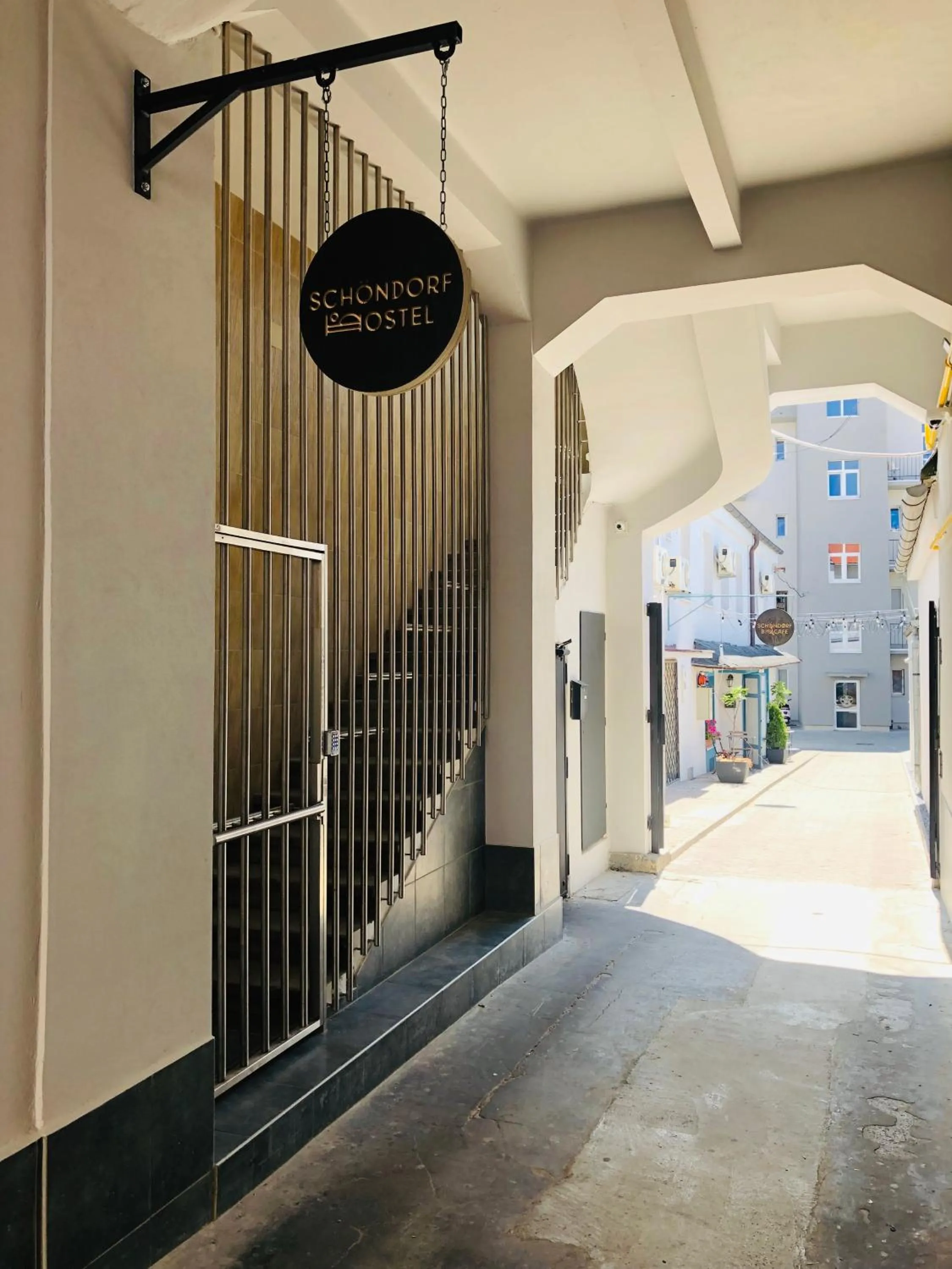 Property building in Schöndorf Hostel - virtual reception