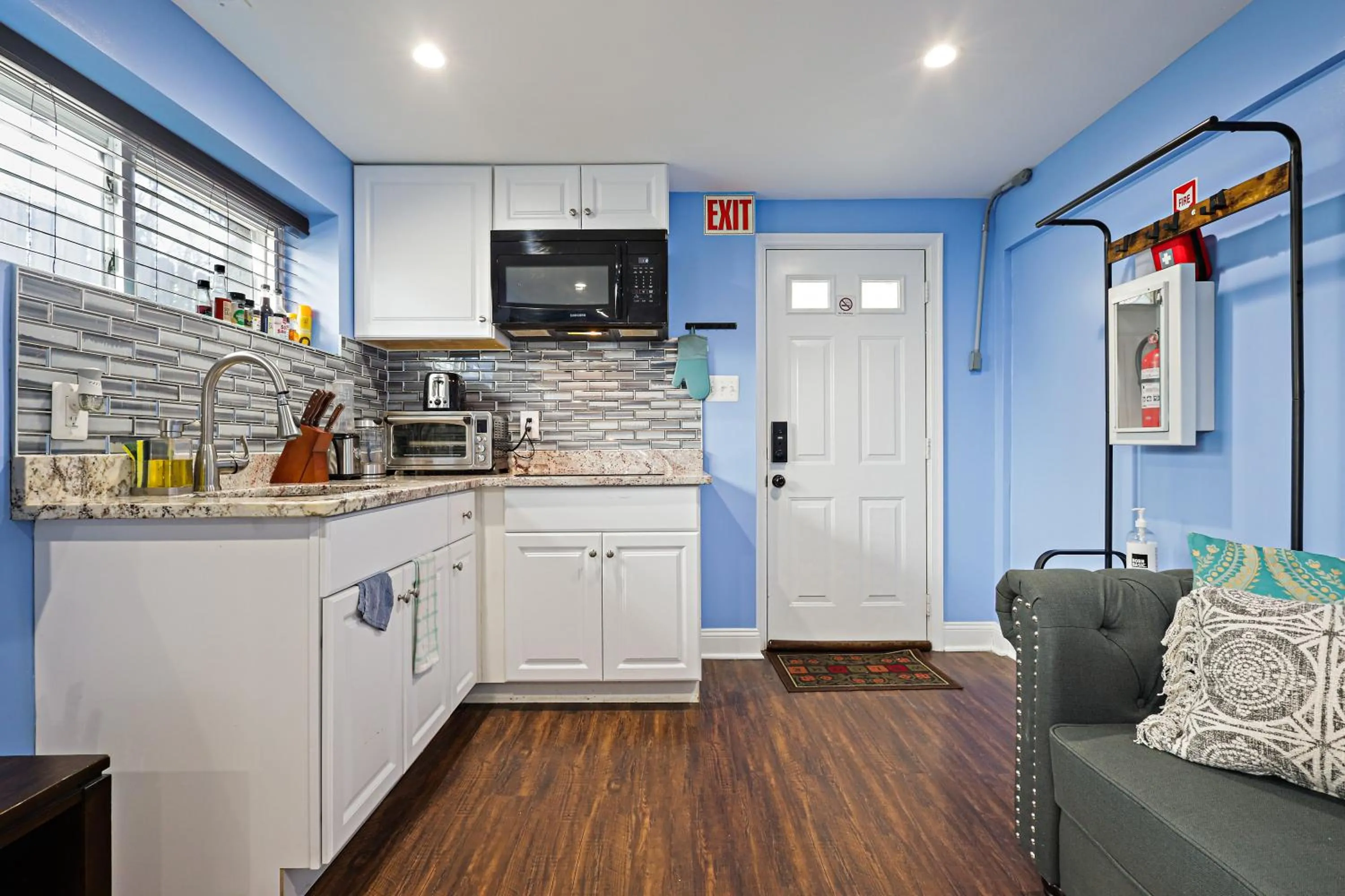 Kitchen or kitchenette in Beautiful 2 bedroom 1 bath Unit