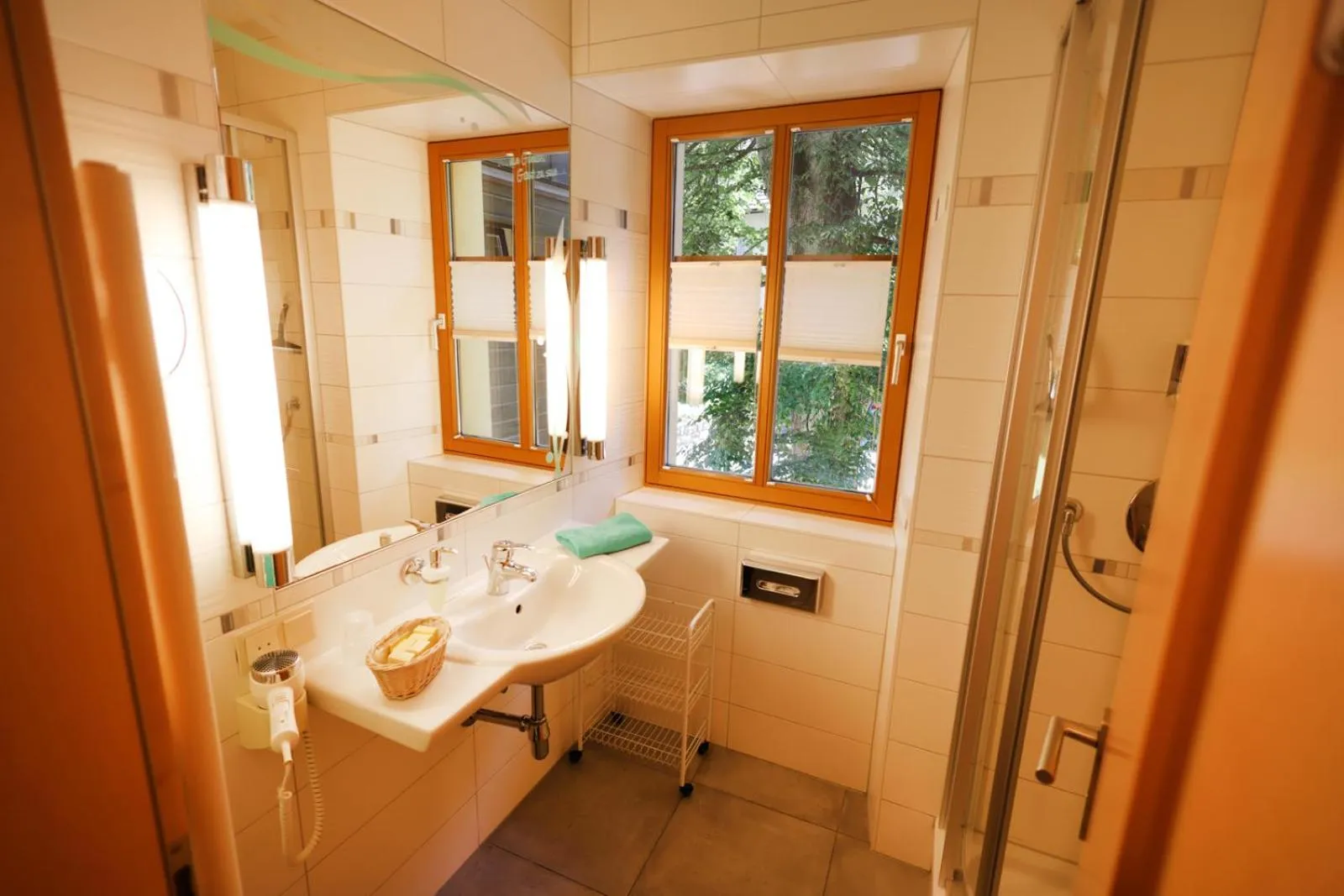 Shower in Hotel Zollner