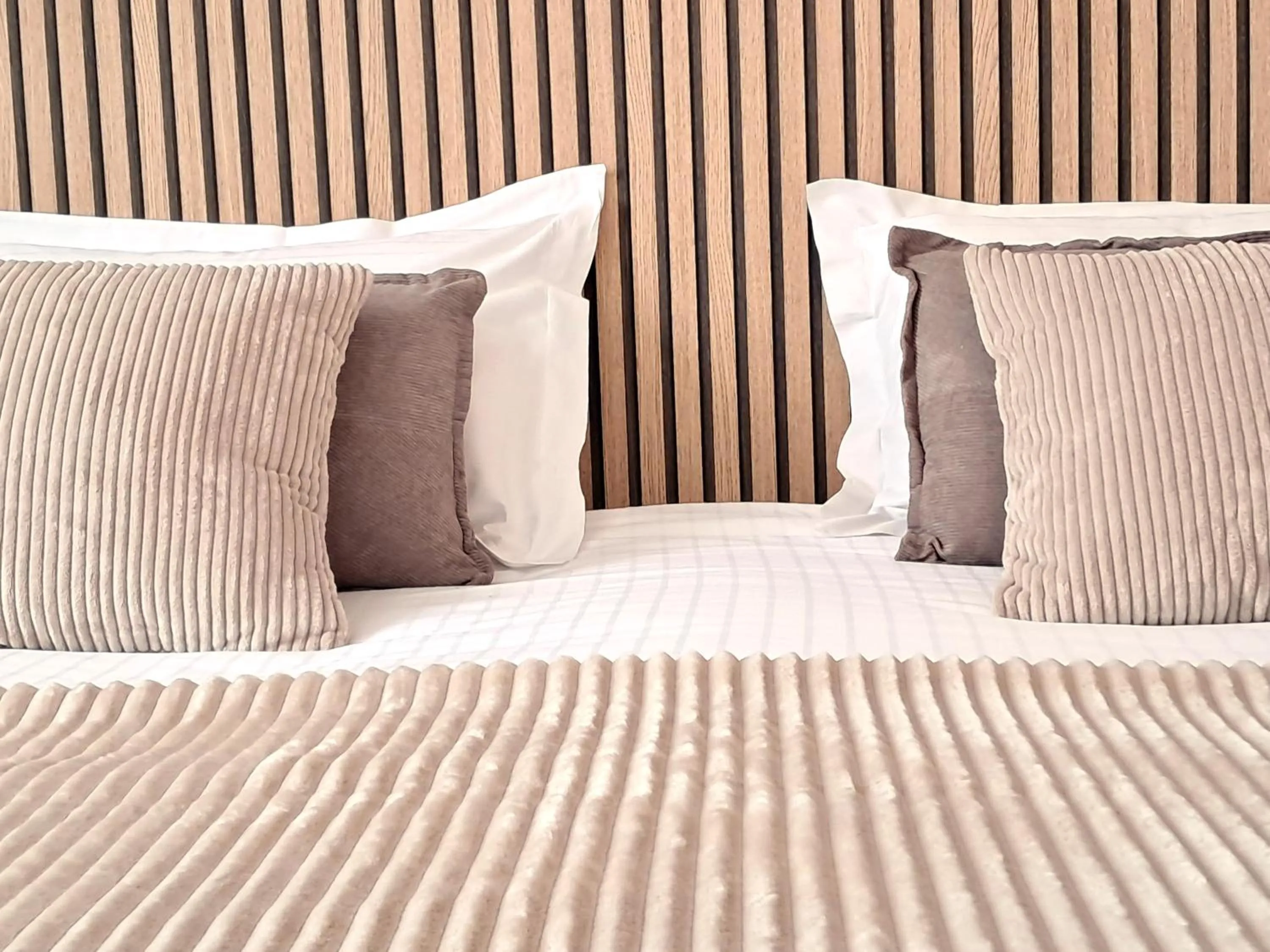 Bed in Best Western Le Vinci Loire Valley