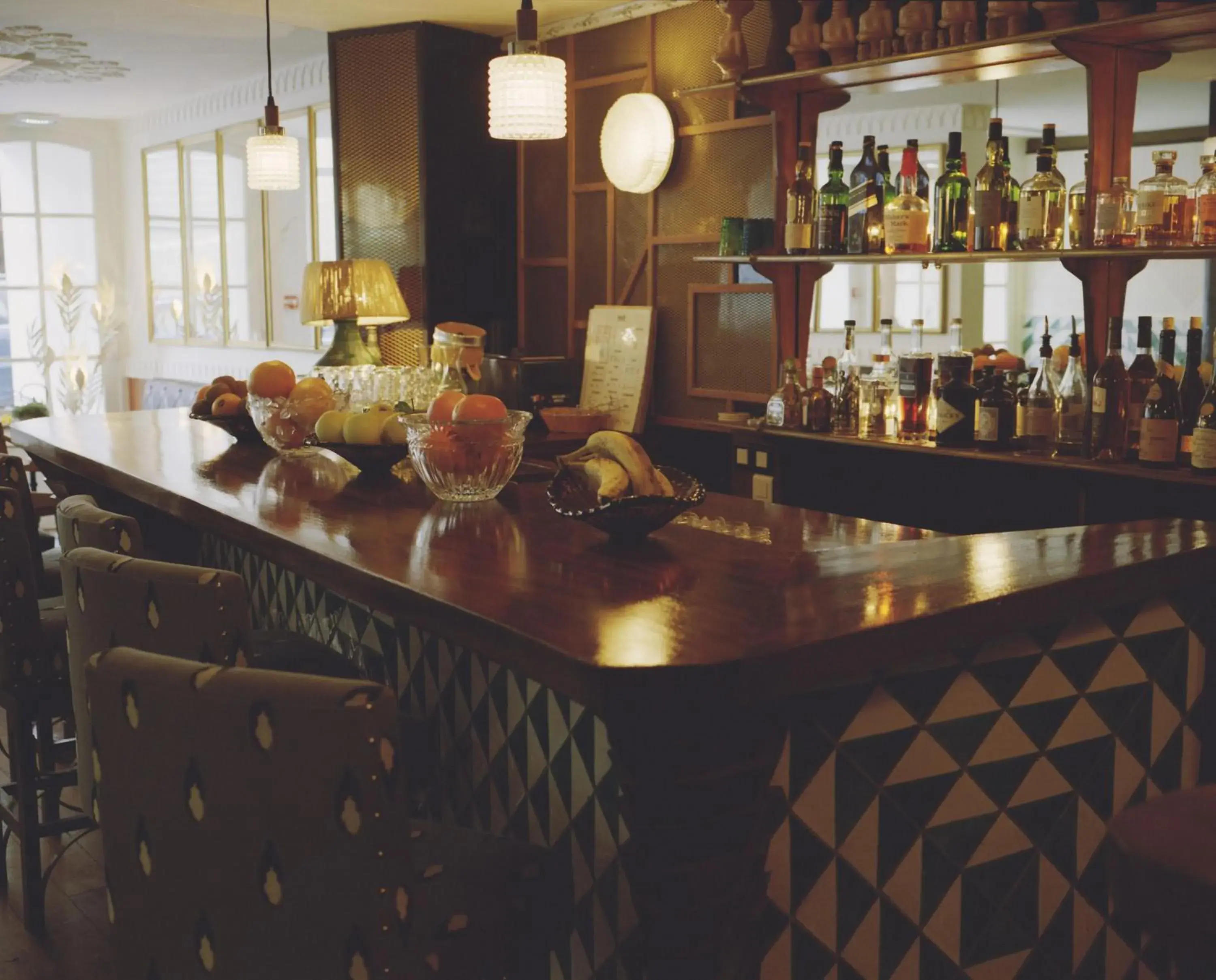 Lounge or bar in Hôtel du Temps Paris Lounge or bar in Hôtel du Temps Paris