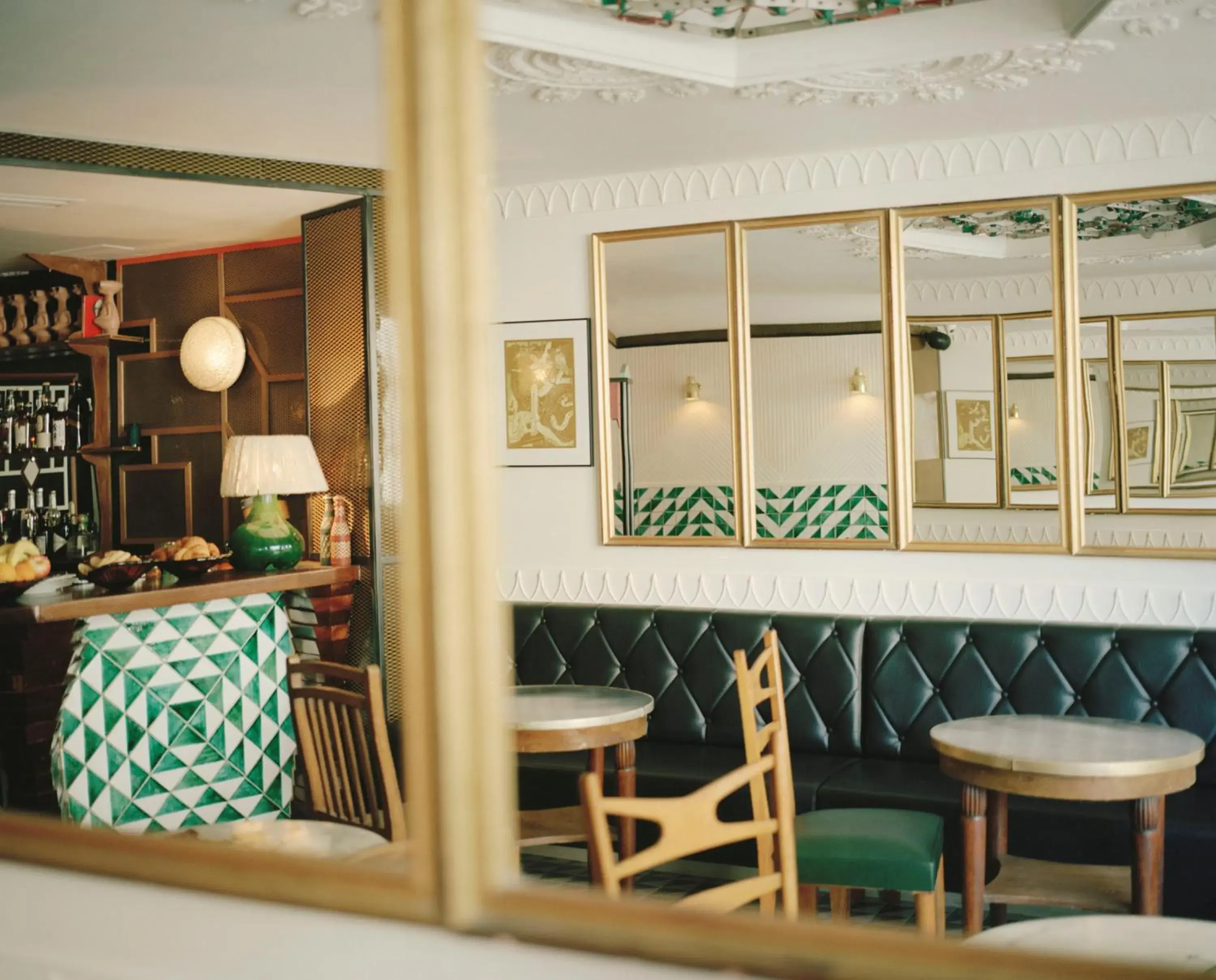 Lobby or reception in Hôtel du Temps Paris Lobby or reception in Hôtel du Temps Paris