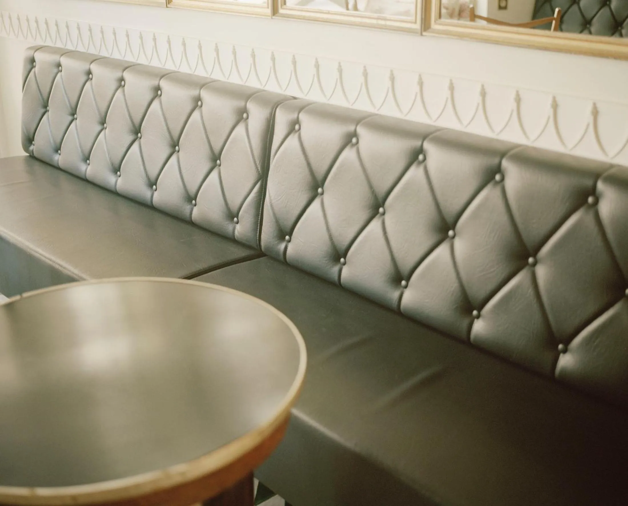 Decorative detail in Hôtel du Temps Paris