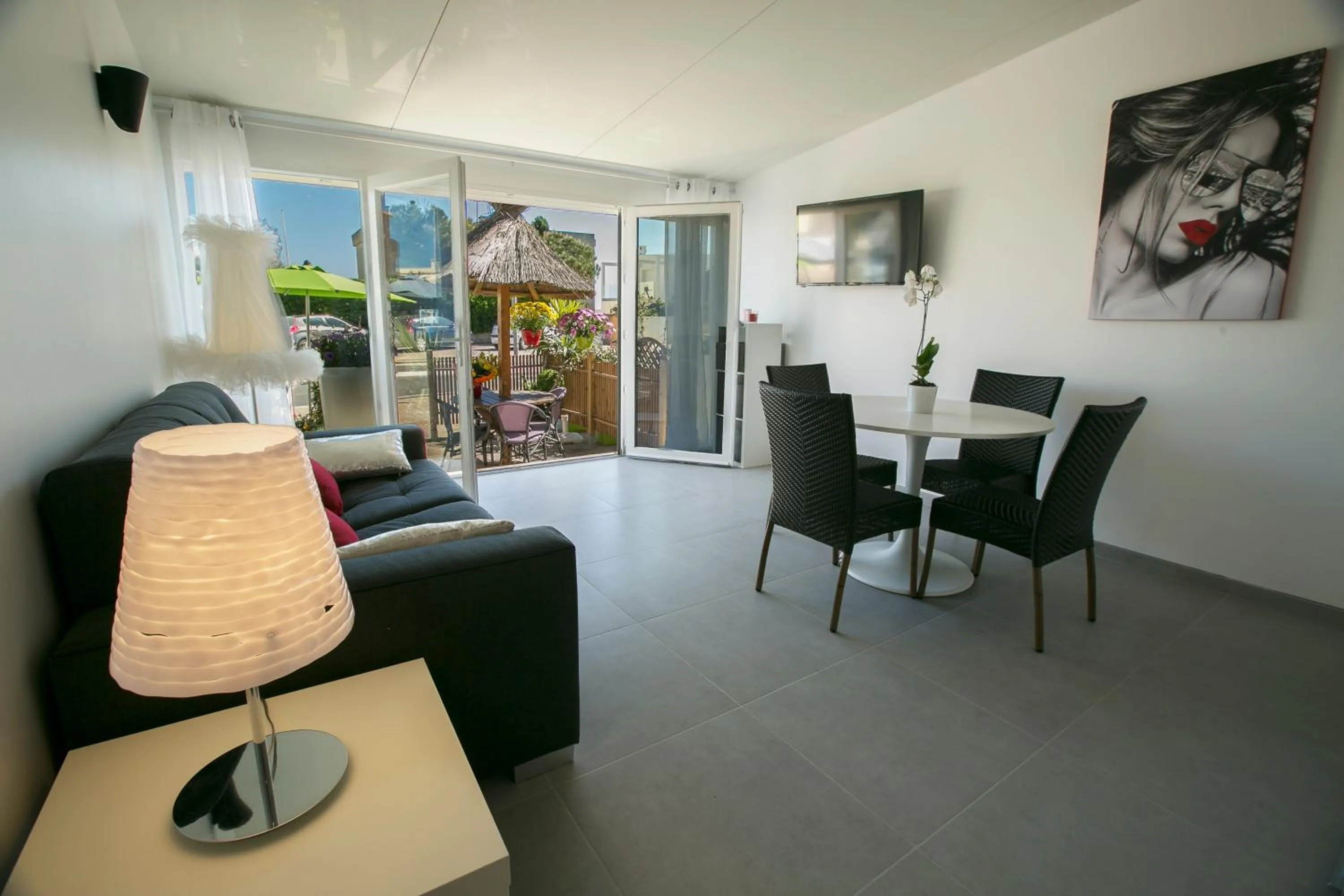 Living room in Le Grand Large Bord de Mer Hotel & Appartements
