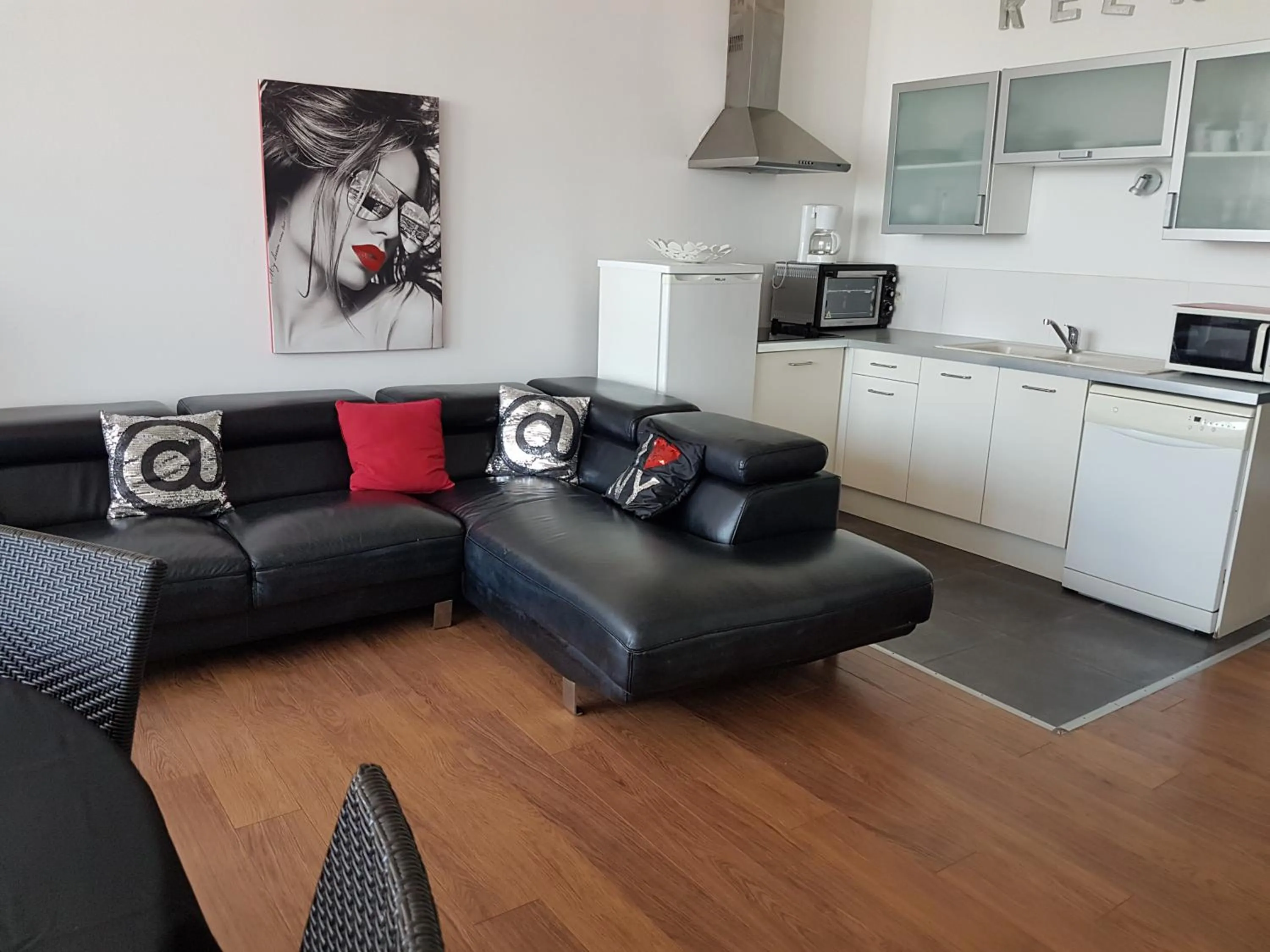 Living room in Le Grand Large Bord de Mer Hotel & Appartements