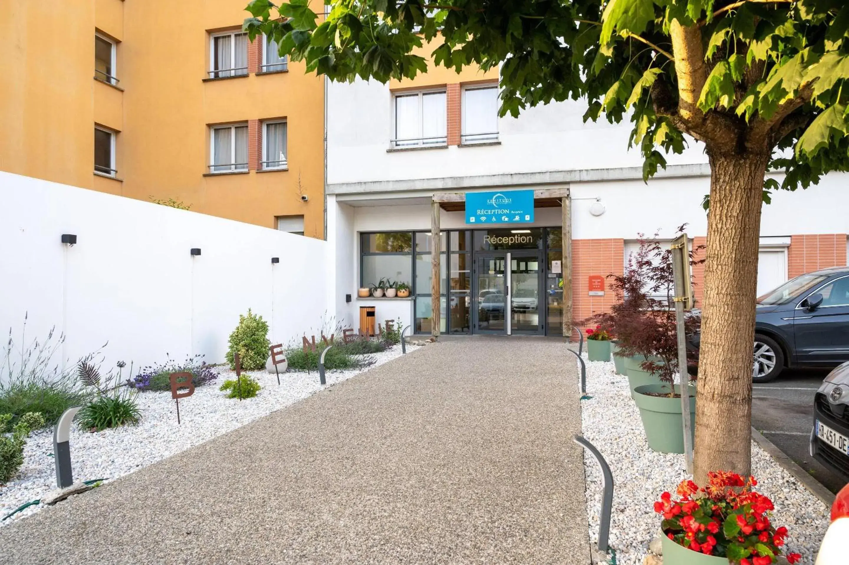 Property building in Comfort Aparthotel Toulouse Métropole Property building in Comfort Aparthotel Toulouse Métropole