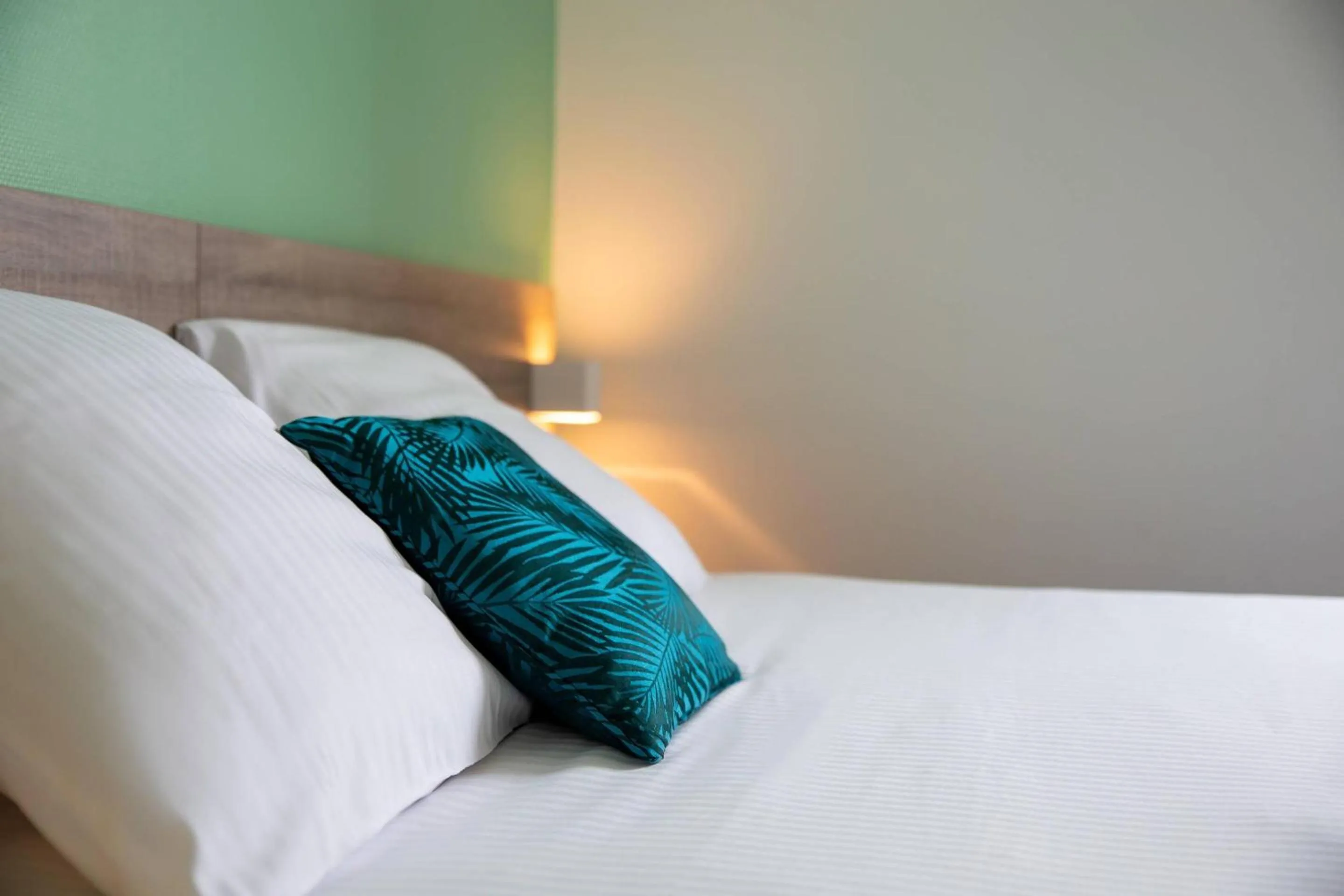 Bedroom, Bed in Comfort Aparthotel Toulouse Métropole