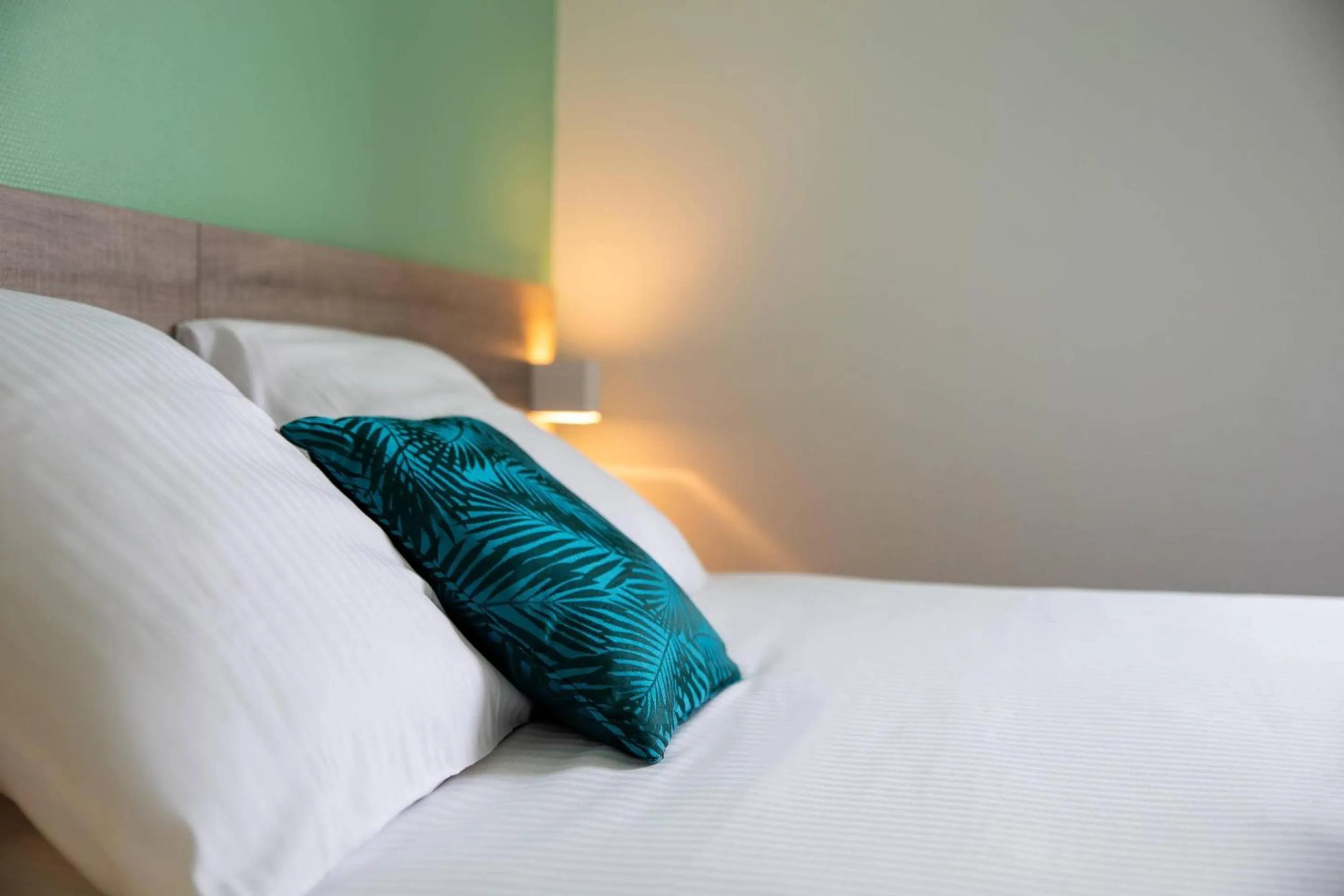 Bedroom, Bed in Comfort Aparthotel Toulouse Métropole