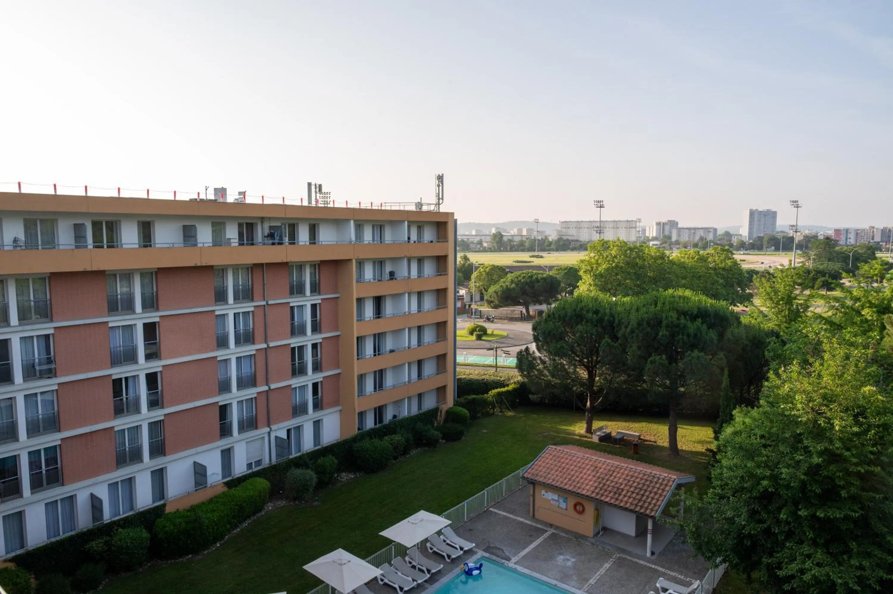 Bird's eye view in Comfort Aparthotel Toulouse Métropole