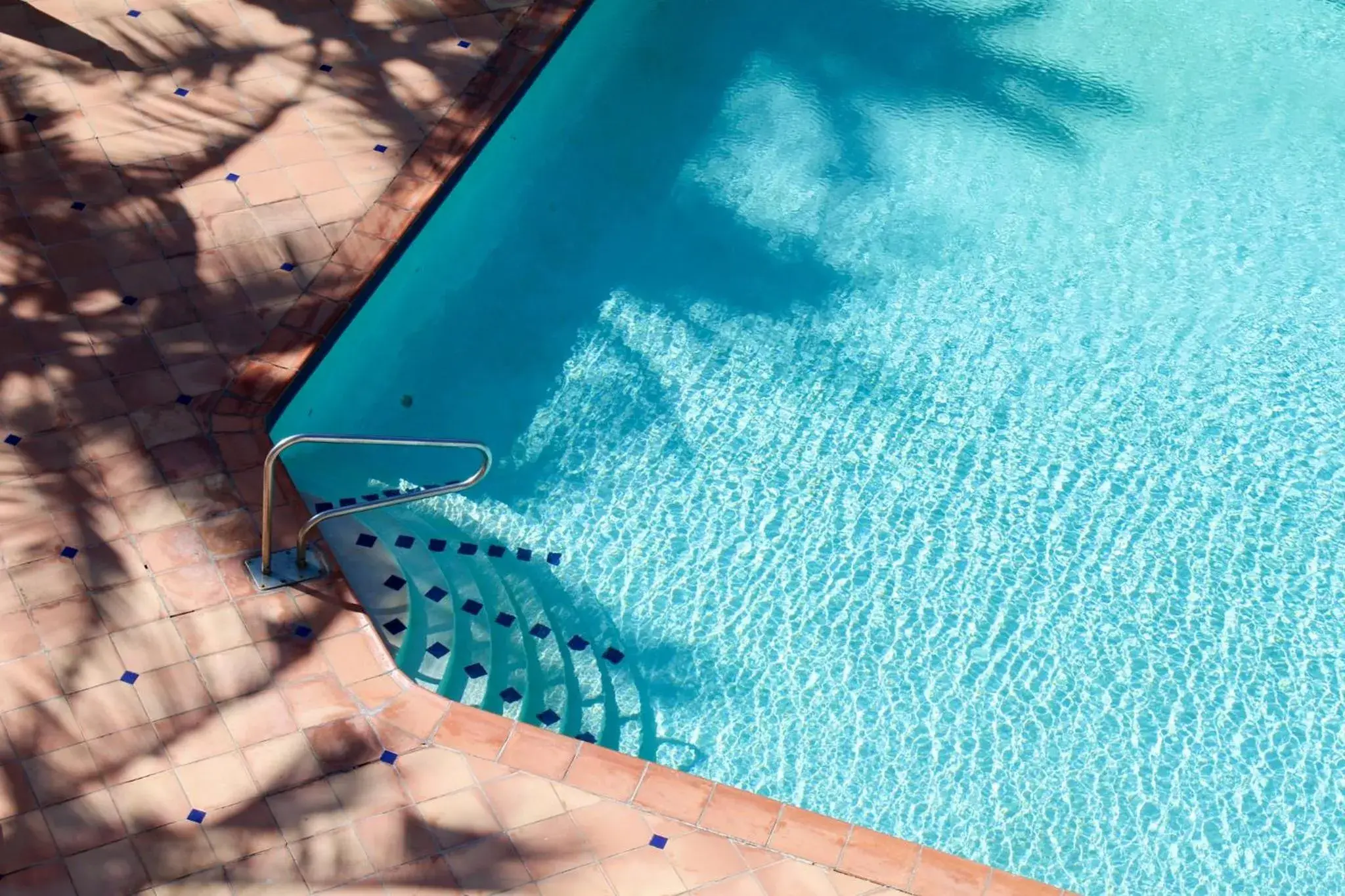 Pool view in Sapphire Beach Club Resort Pool view in Sapphire Beach Club Resort