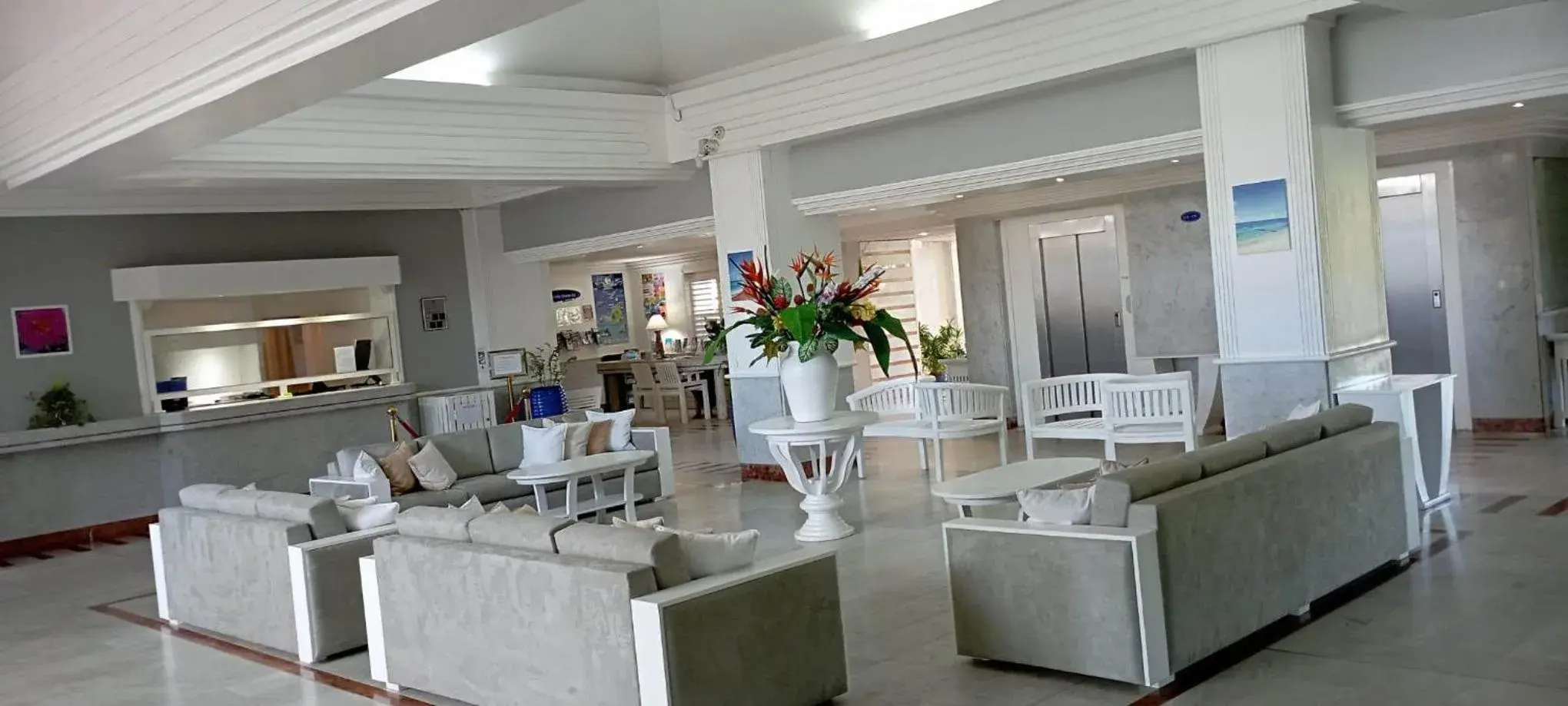 Lobby or reception in Sapphire Beach Club Resort Lobby or reception in Sapphire Beach Club Resort
