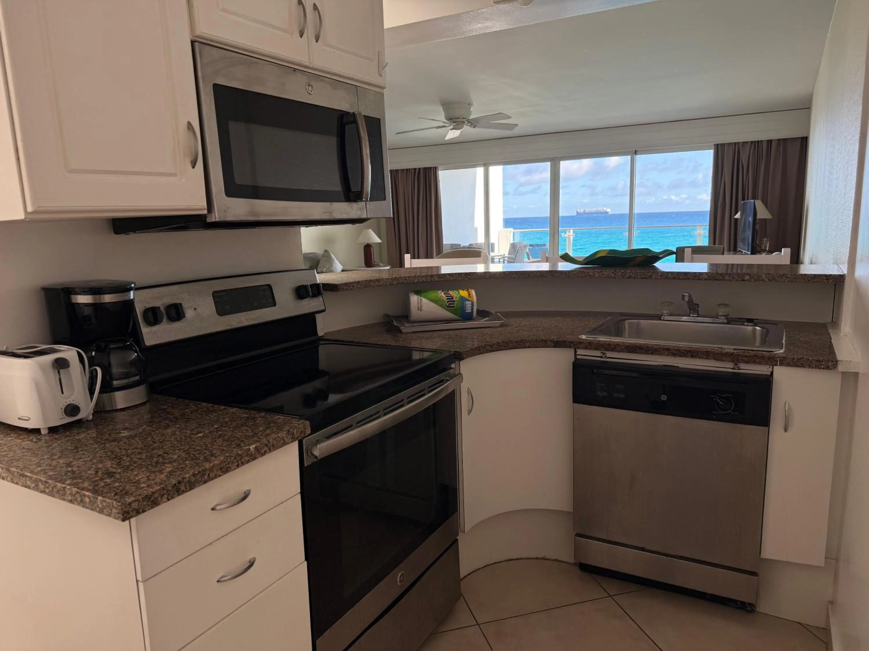 kitchen in Sapphire Beach Club Resort